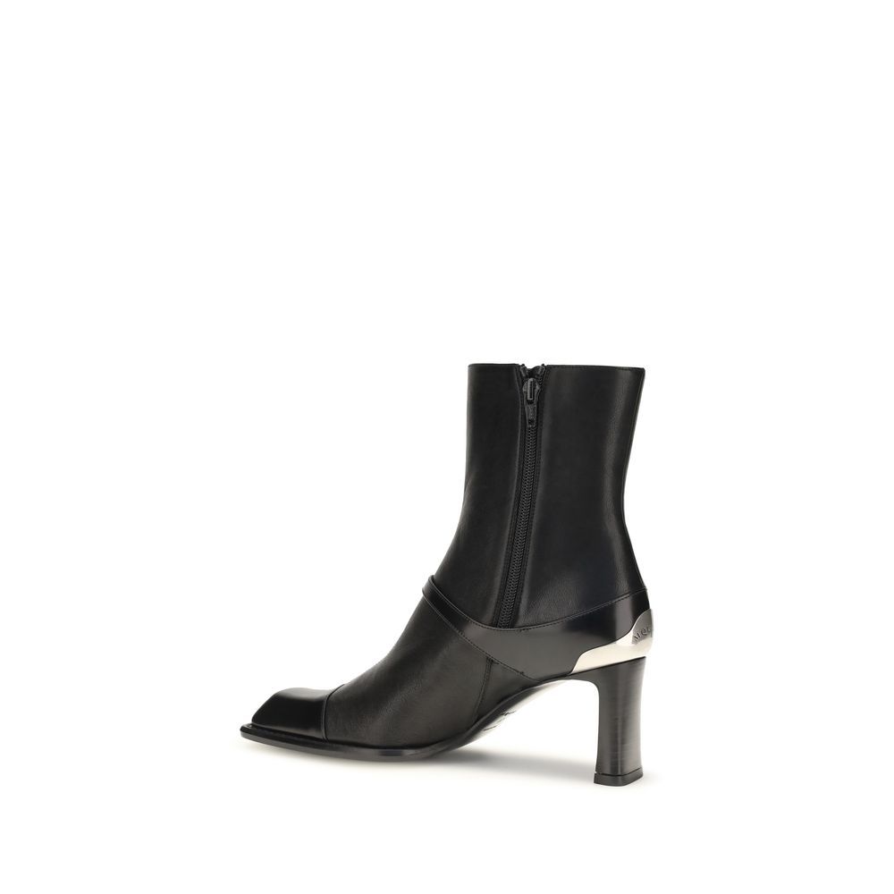 Lamb Ovis Aries Ankle Women's Boots - Alexander McQueen - Modalova