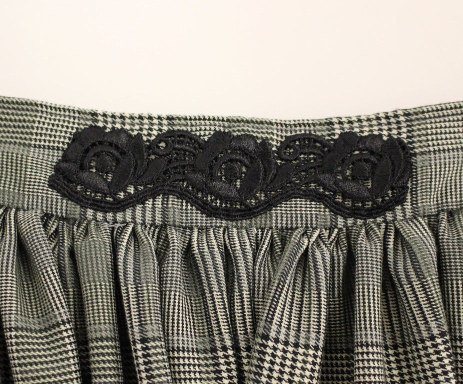 Checkered Wool Shorts Women's Skirt - NOEMI ALEMÁN - Modalova