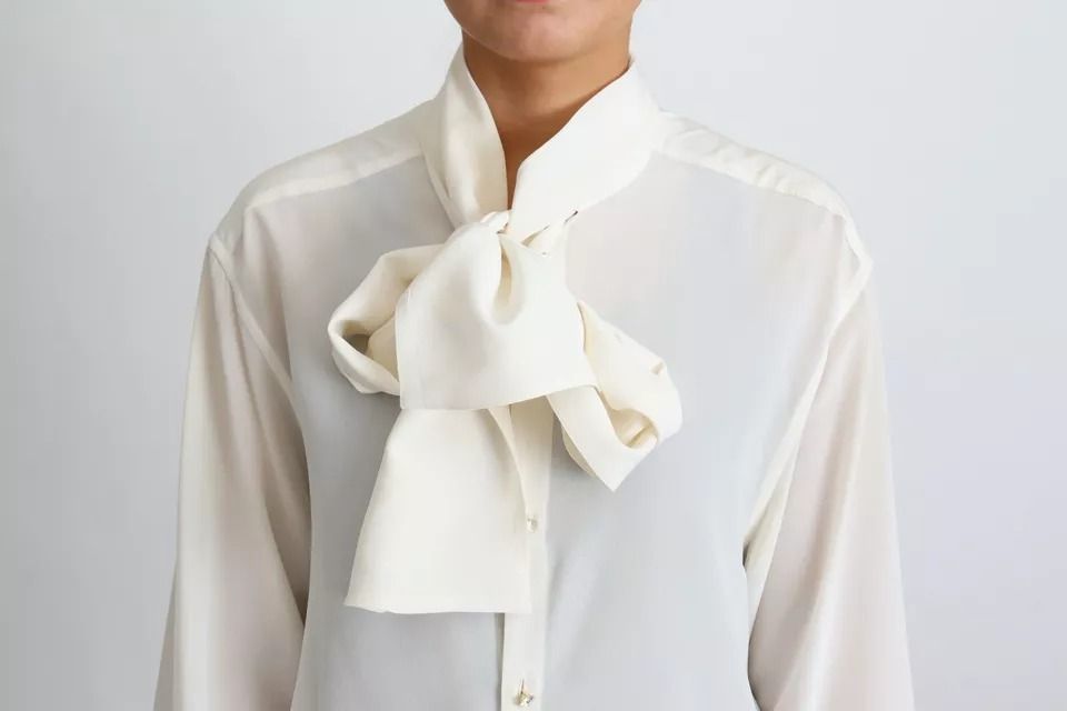 White Blouse Ascot Collar Shirt Silk Women's Top (Pre-Owned) - Dolce & Gabbana - Modalova
