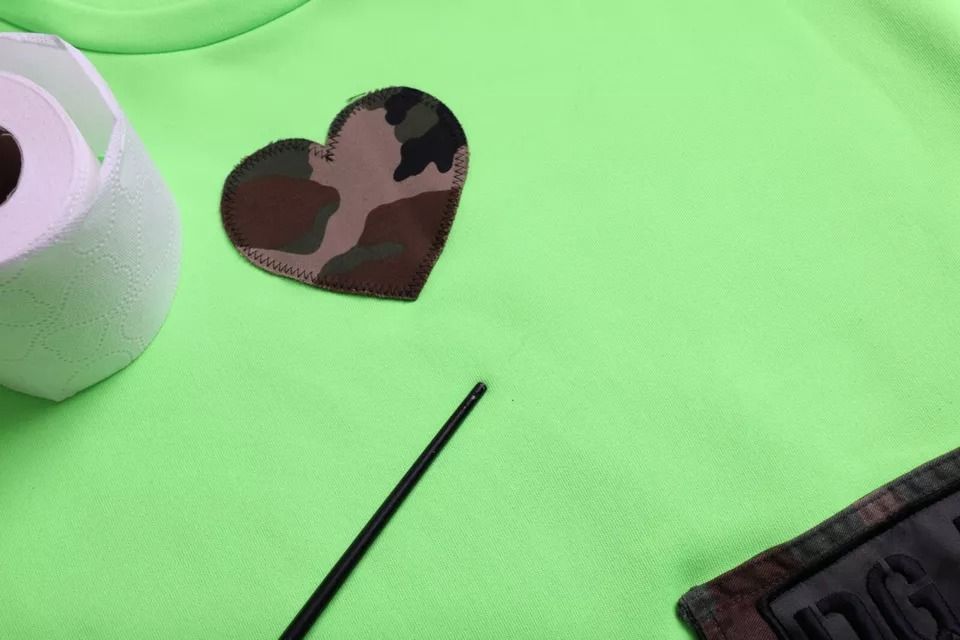 Patchwork Heart Crew Neck Pullover Men's Sweater (Pre-Owned) - Dolce & Gabbana - Modalova