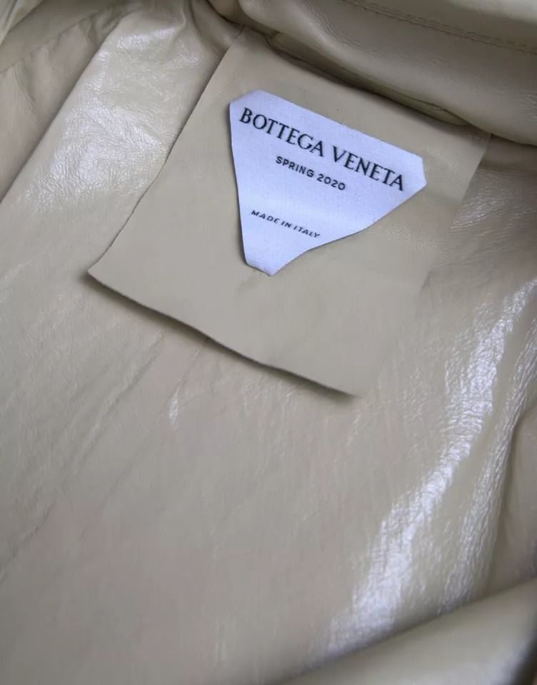 Beige Lambskin Leather Trench Coat Men's Jacket - Bottega Veneta - Modalova