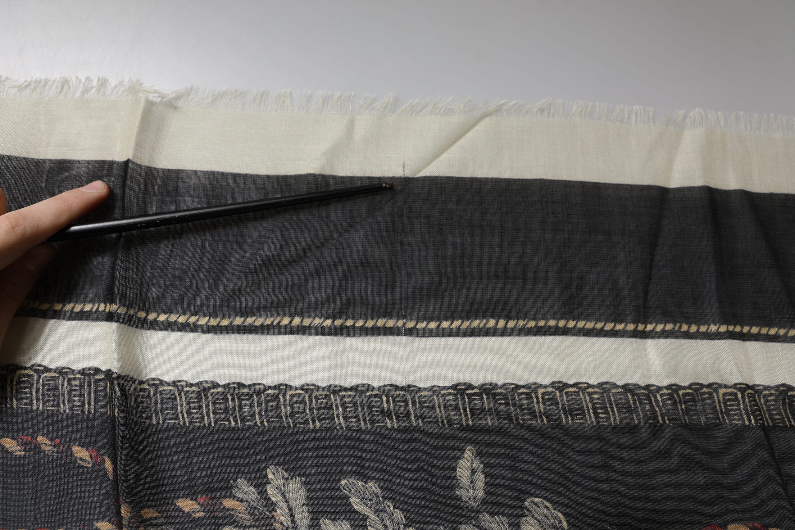 Printed Cashmere Foulard Men's Scarf (Pre-Owned) - Dolce & Gabbana - Modalova