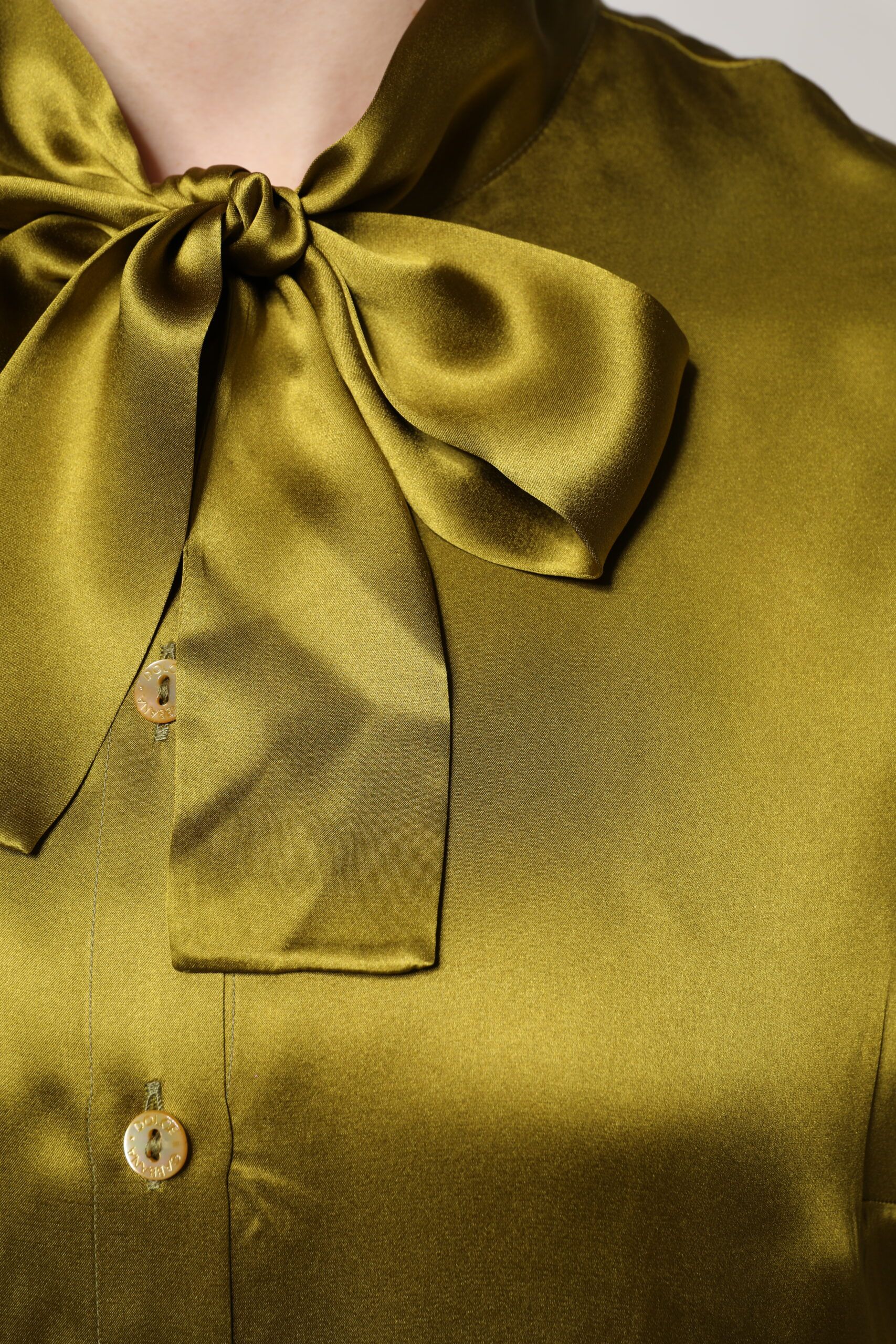 Olive Ascot Collar Long Sleeve Blouse Women's Top (Pre-Owned) - Dolce & Gabbana - Modalova