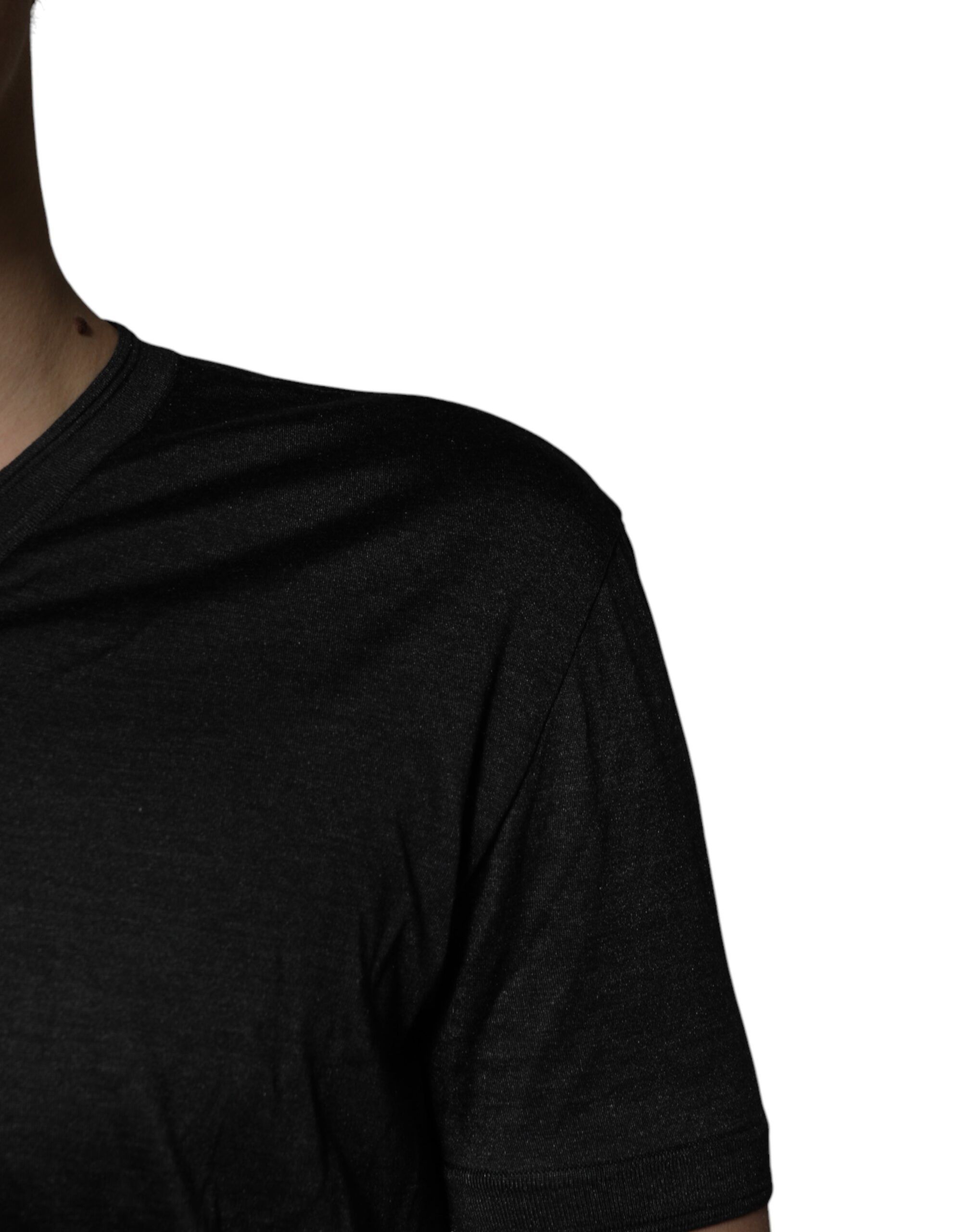 Silk V-neck Short Sleeves Men's T-shirt (Pre-Owned) - Dolce & Gabbana - Modalova