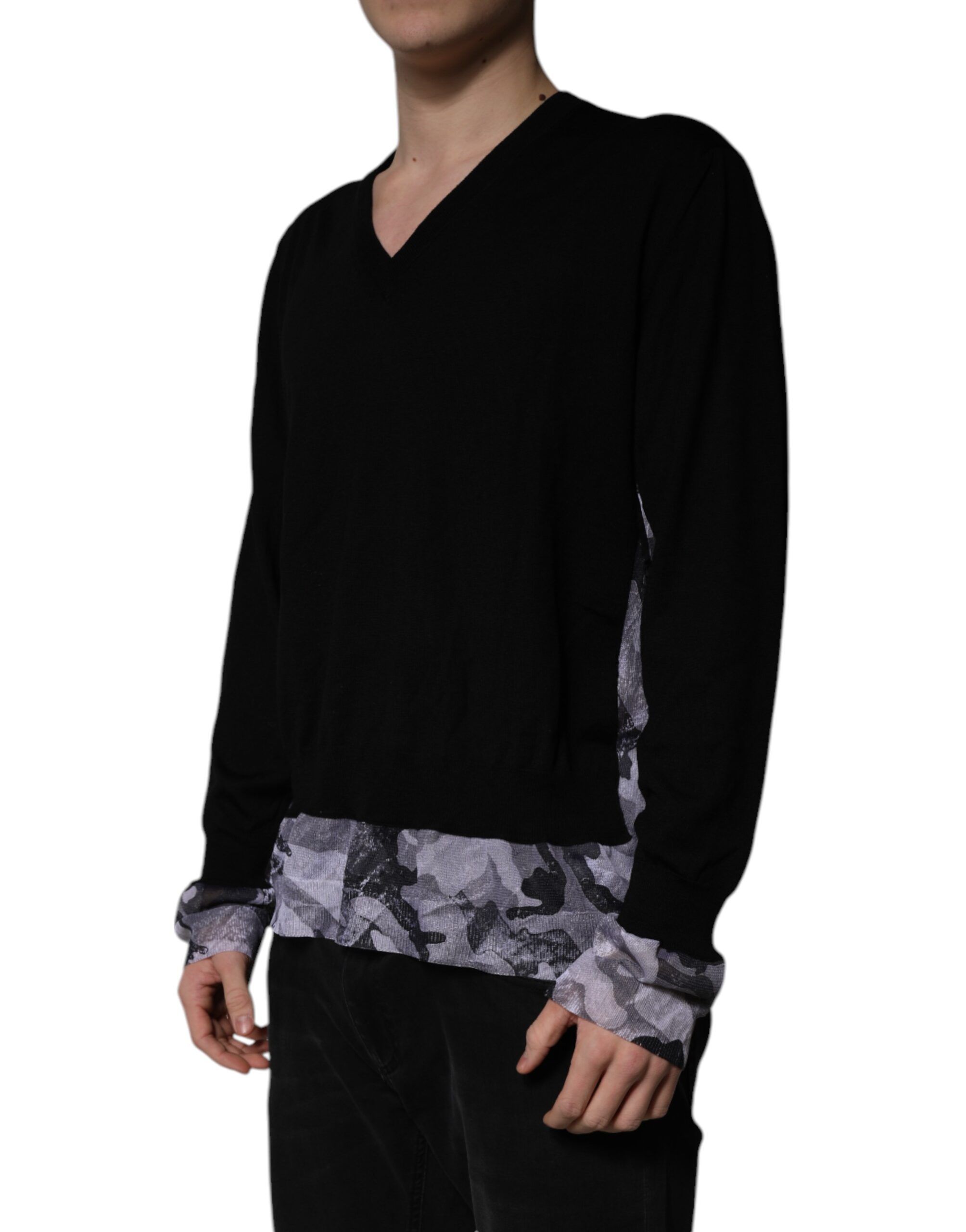 Camouflage V-neck Pullover Men's Sweater - Dolce & Gabbana - Modalova