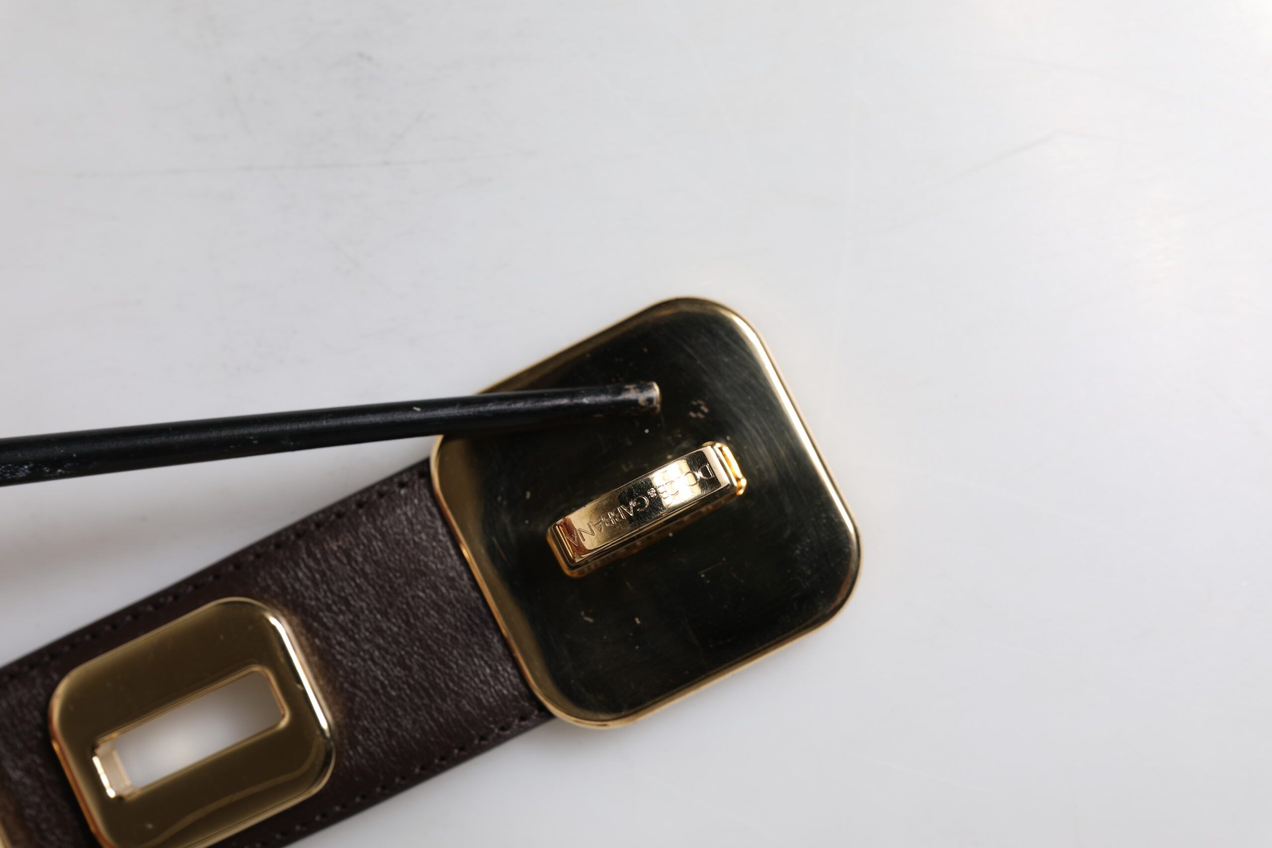 Dark Leather Gold Rotating Buckle Women's Belt (Pre-Owned) - Dolce & Gabbana - Modalova