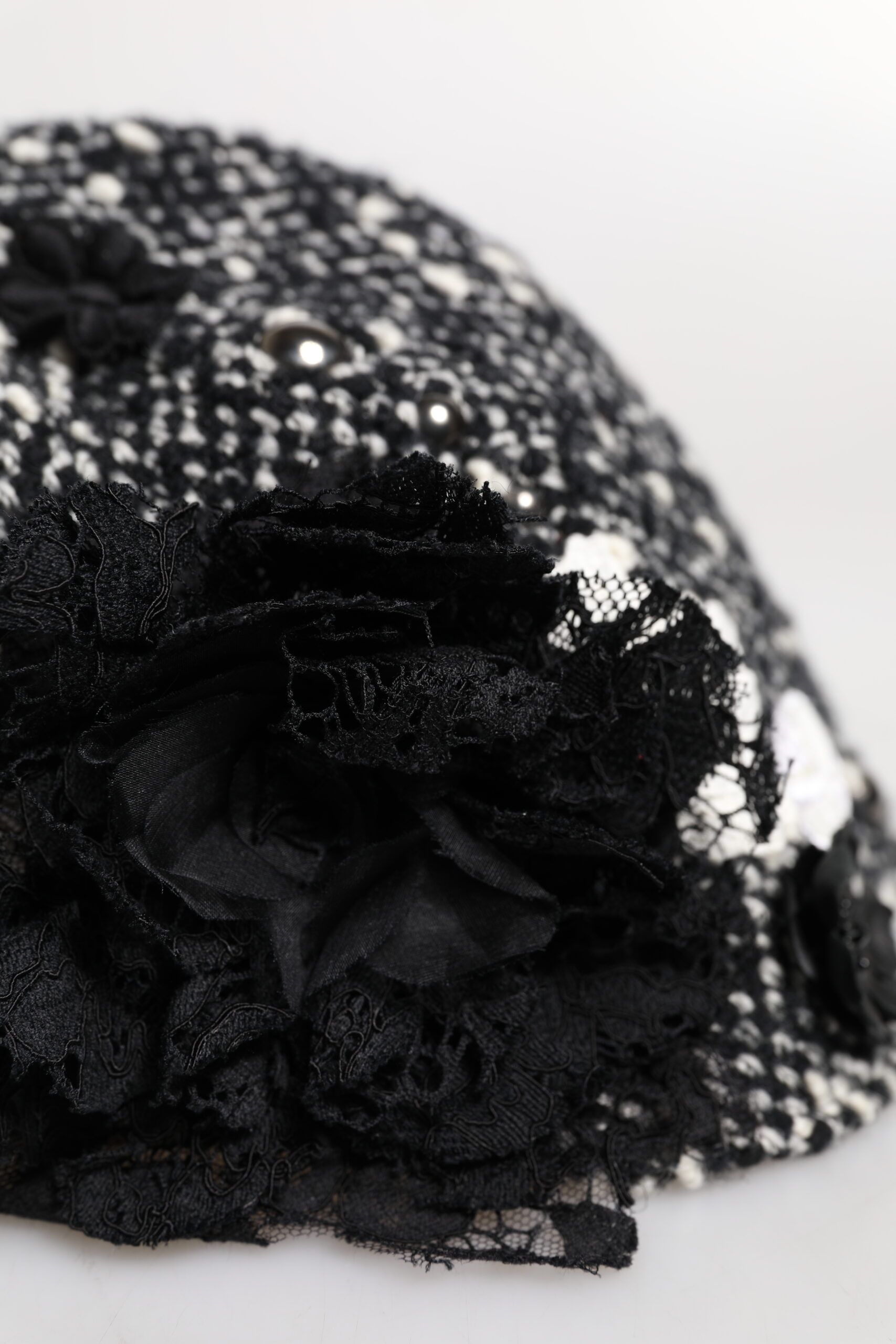 Black Wool White Floral Embellished Cloche Women's Hat - Dolce & Gabbana - Modalova