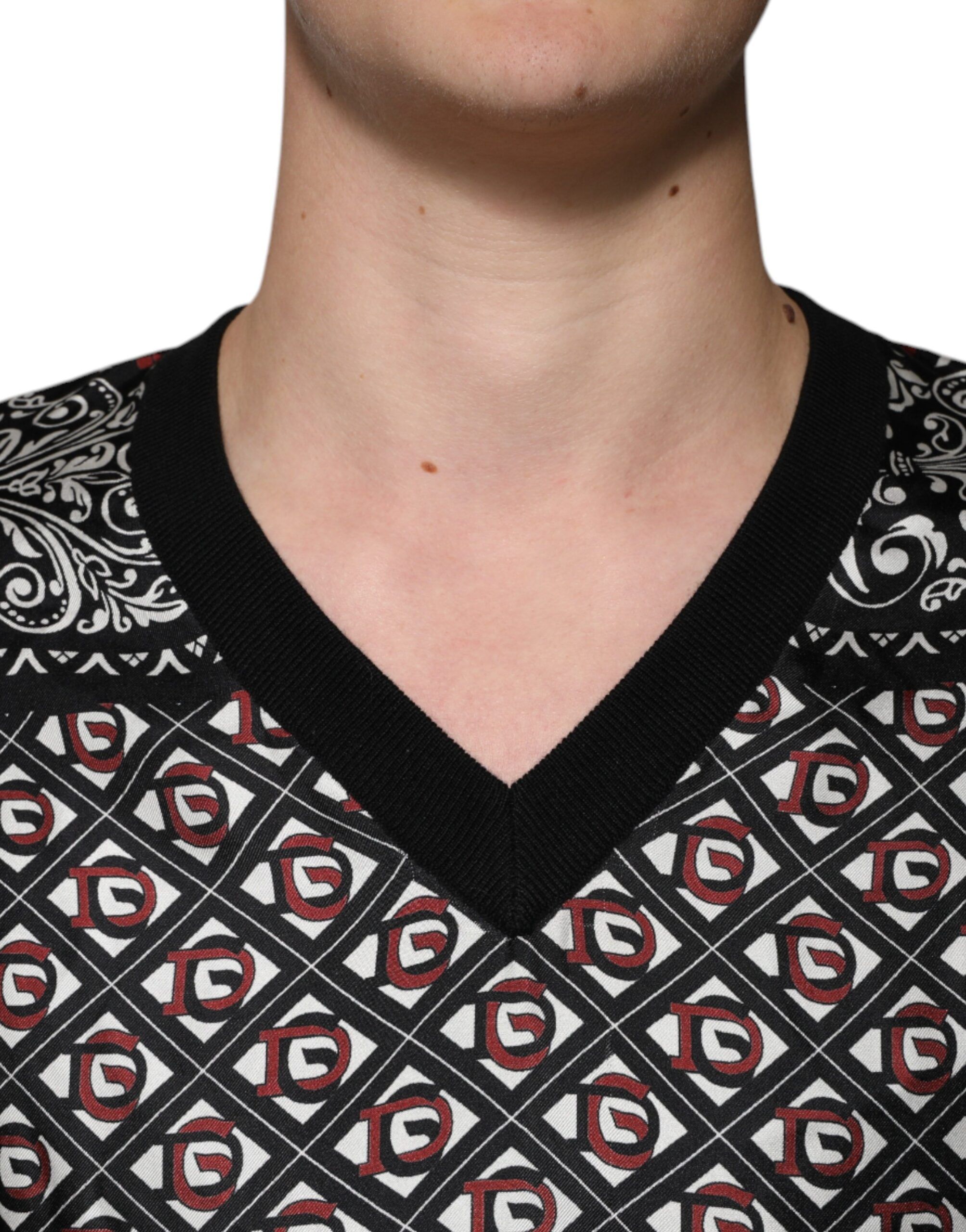 Logo Wool V-neck Pullover Men's Sweater - Dolce & Gabbana - Modalova