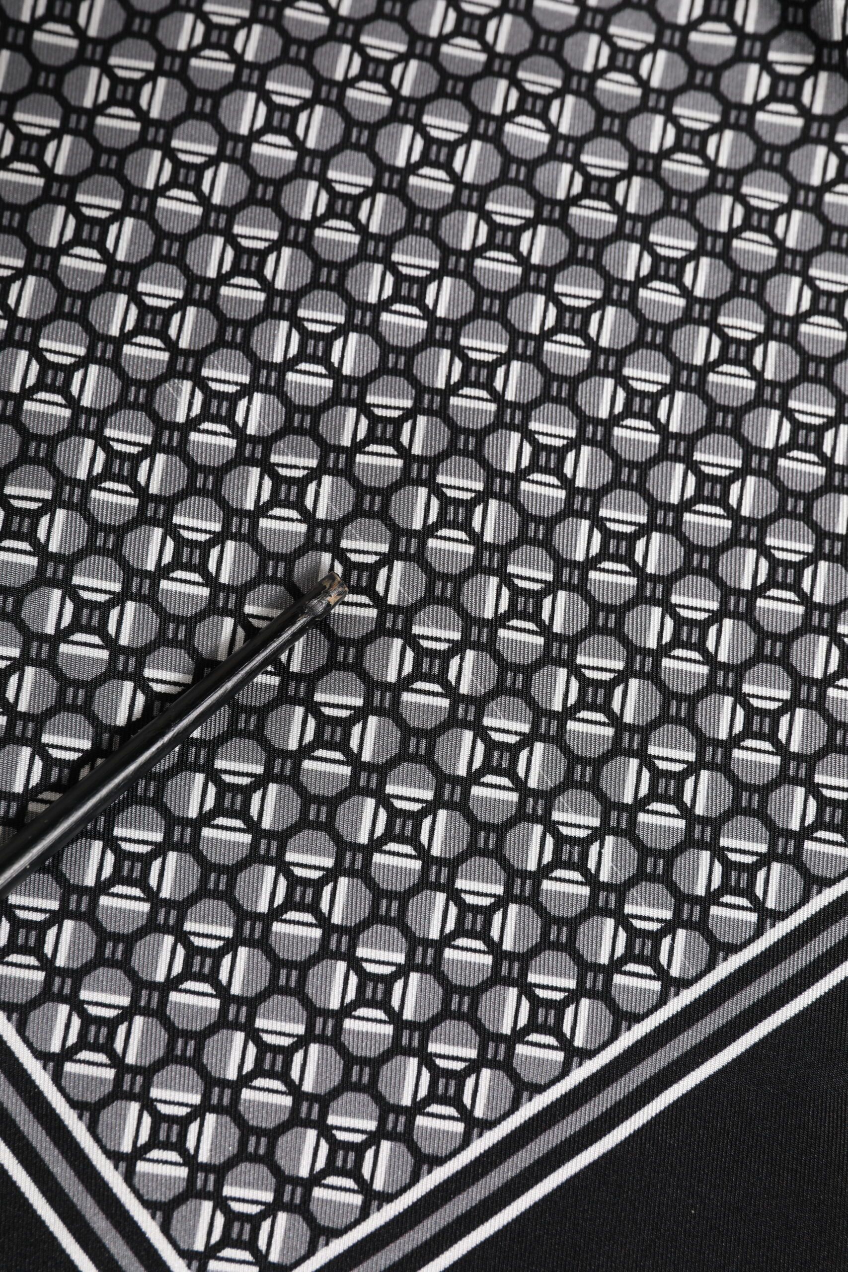 Black White Patterned Square Foulard Men's Scarf (Pre-Owned) - Dolce & Gabbana - Modalova