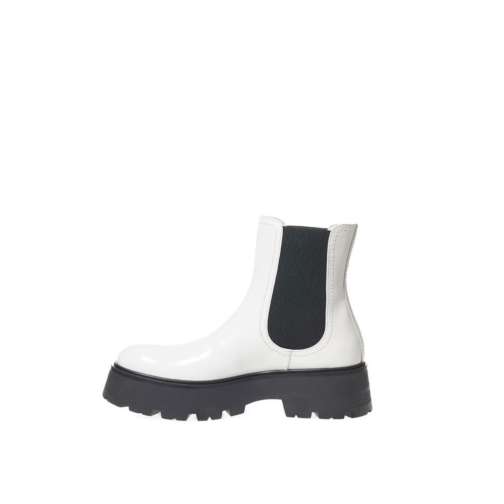 Leather Chelsea Women's Boots - Alexander McQueen - Modalova