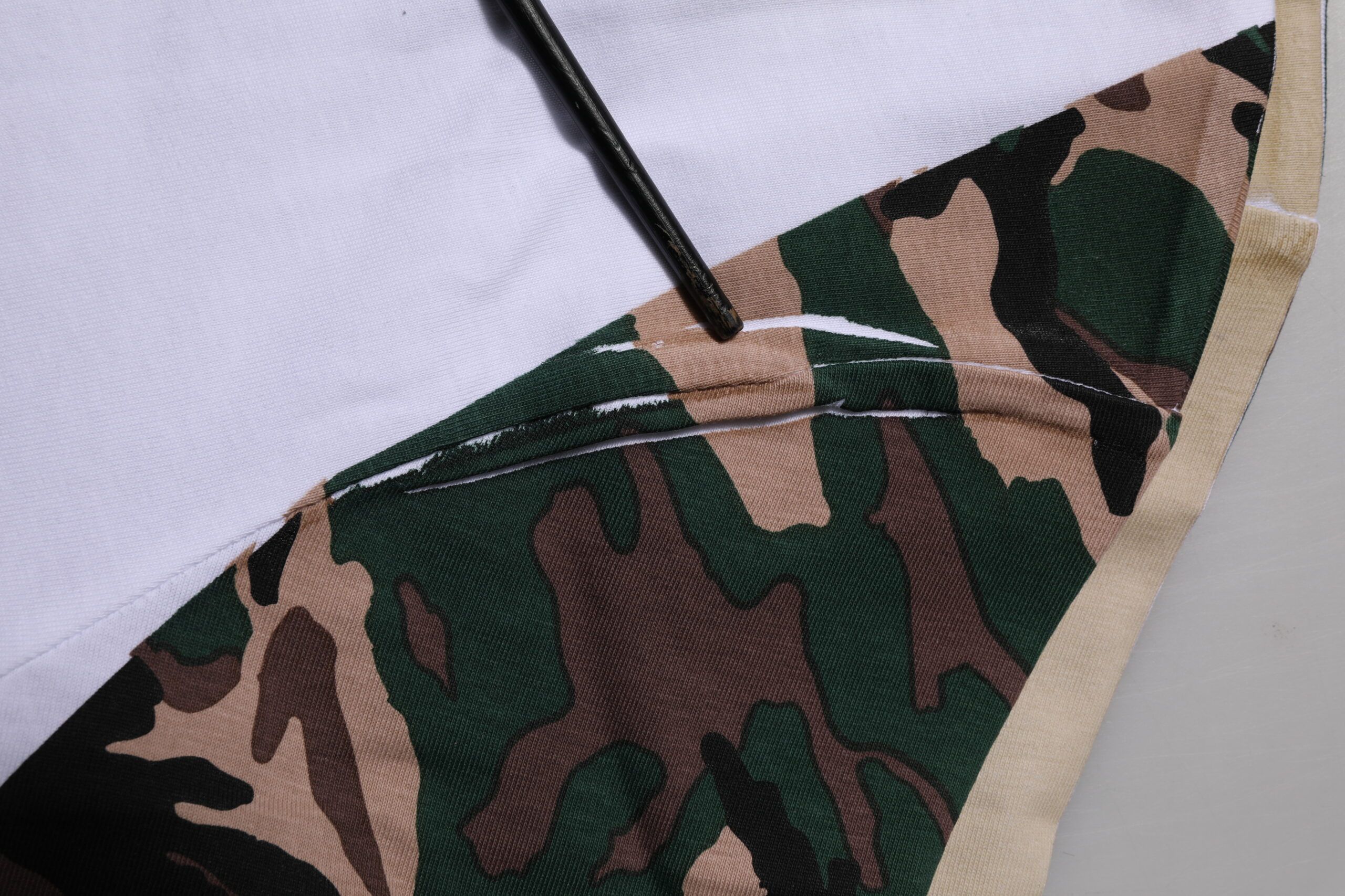 Camouflage Cotton Men Crew Neck Men's T-shirt (Pre-Owned) - Dolce & Gabbana - Modalova