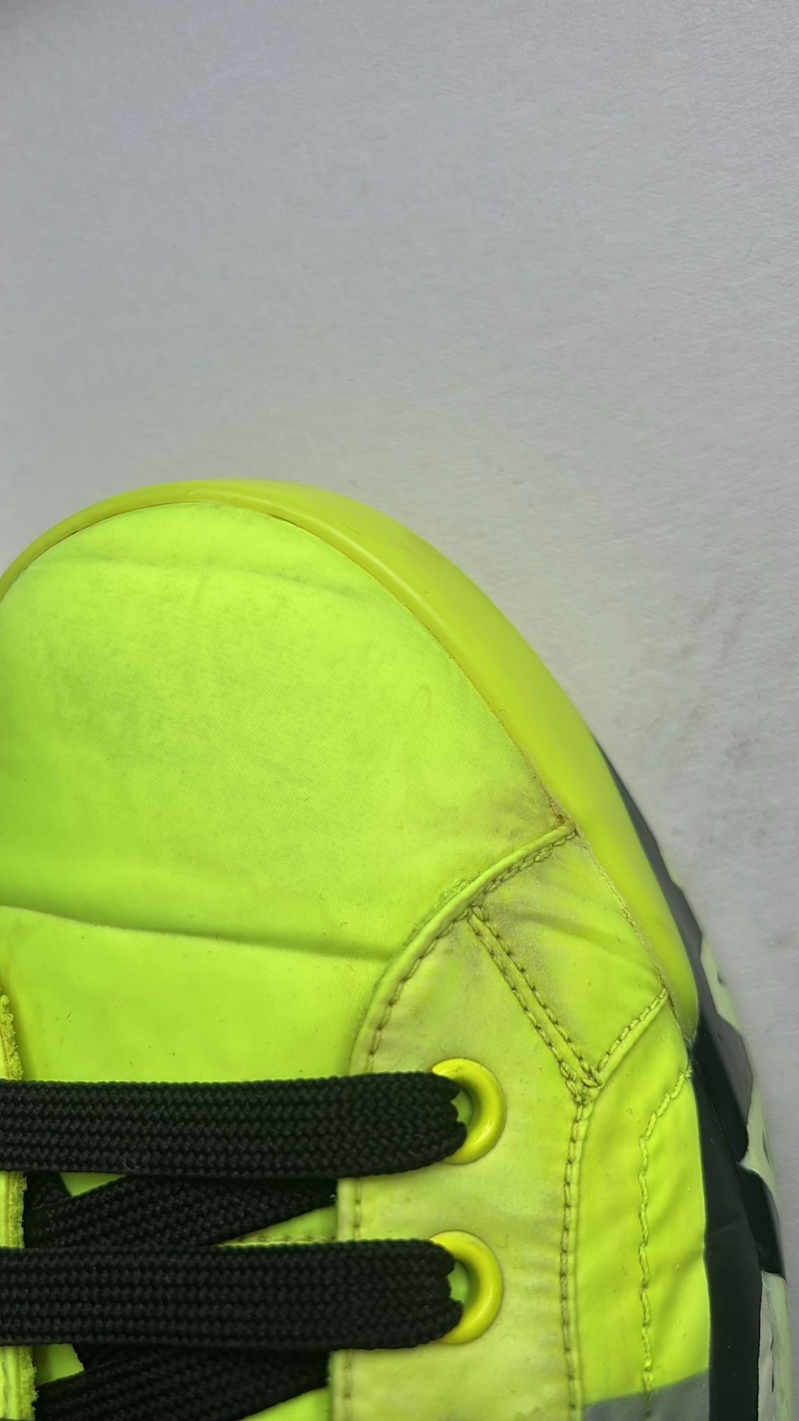 Neon Logo Tape Low Top Sneakers Men's Shoes (Pre-Owned) - Dolce & Gabbana - Modalova