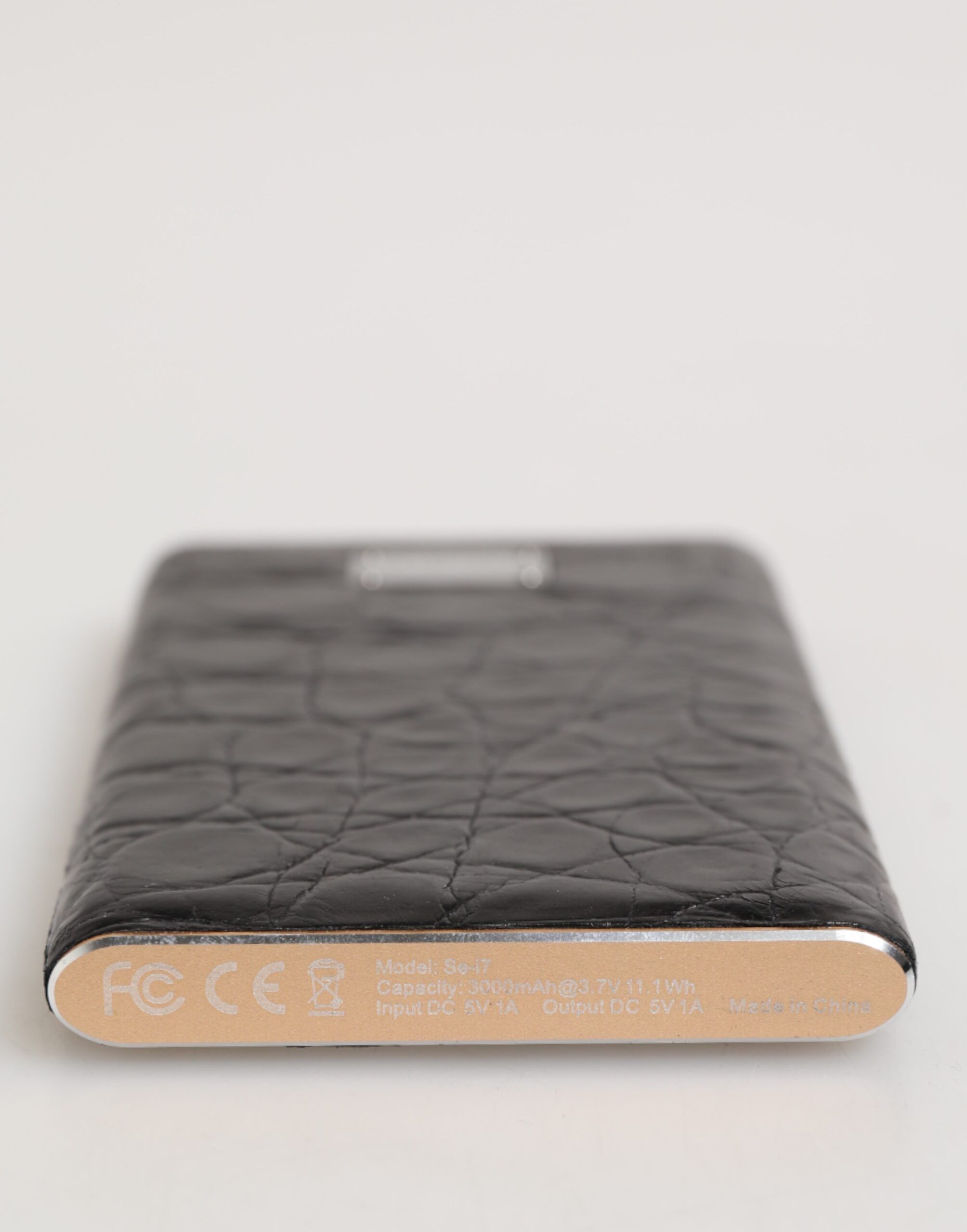 Leather Exotic 3000mAh Power Bank Charger Men's USB (Pre-Owned) - Dolce & Gabbana - Modalova