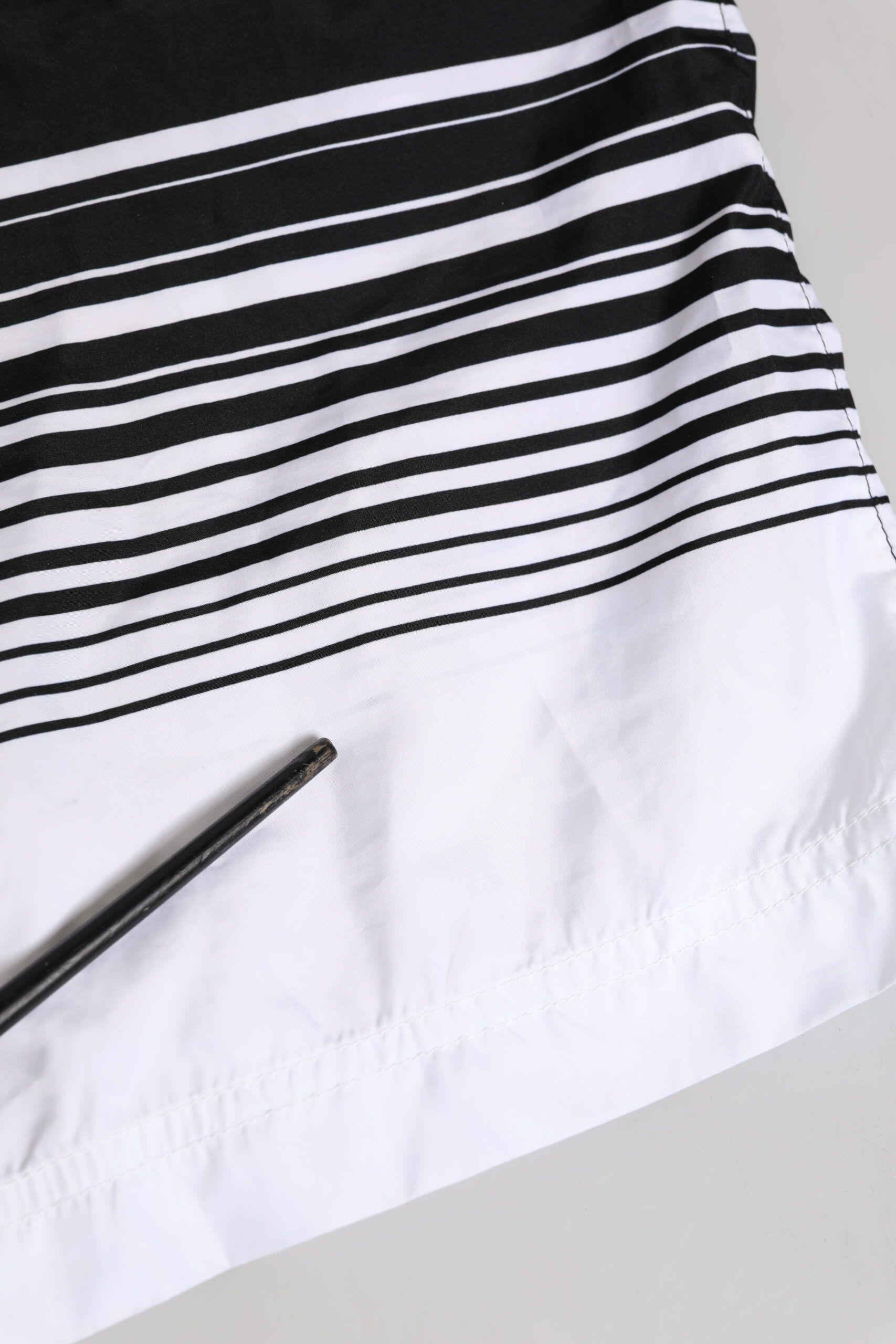 Black White Striped DG Logo Men Short Men's Swimwear (Pre-Owned) - Dolce & Gabbana - Modalova