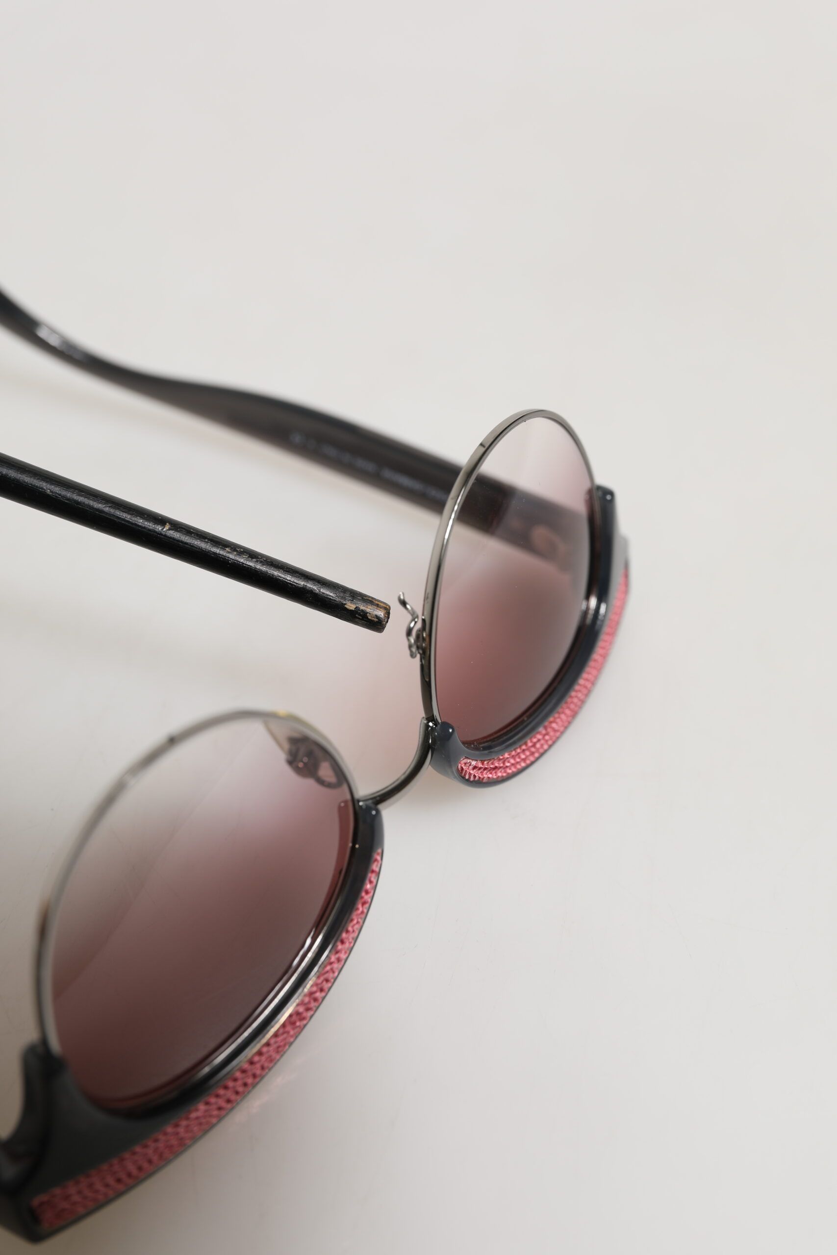 Pink Mirrored Cat Eye Sequined Women's Sunglasses (Pre-Owned) - Dolce & Gabbana - Modalova