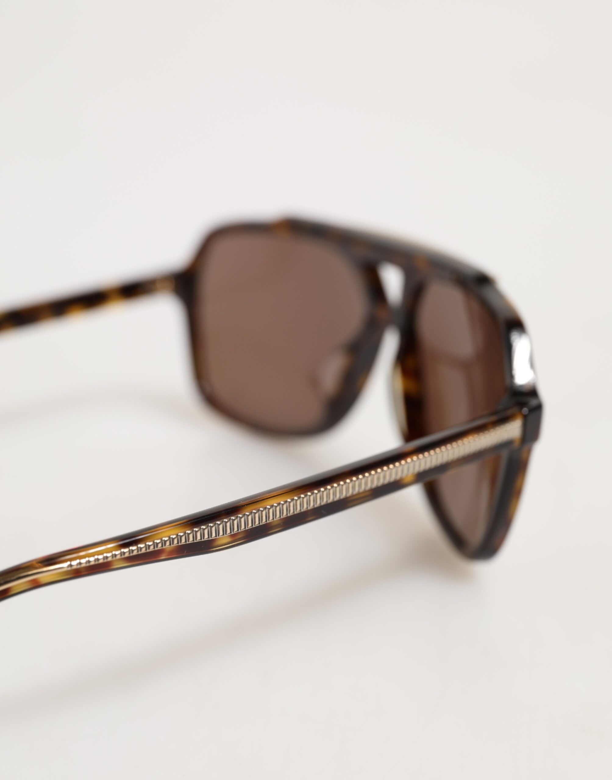 Dark Tortoise Shell Pilot Frame Women's Sunglasses (Pre-Owned) - Dolce & Gabbana - Modalova