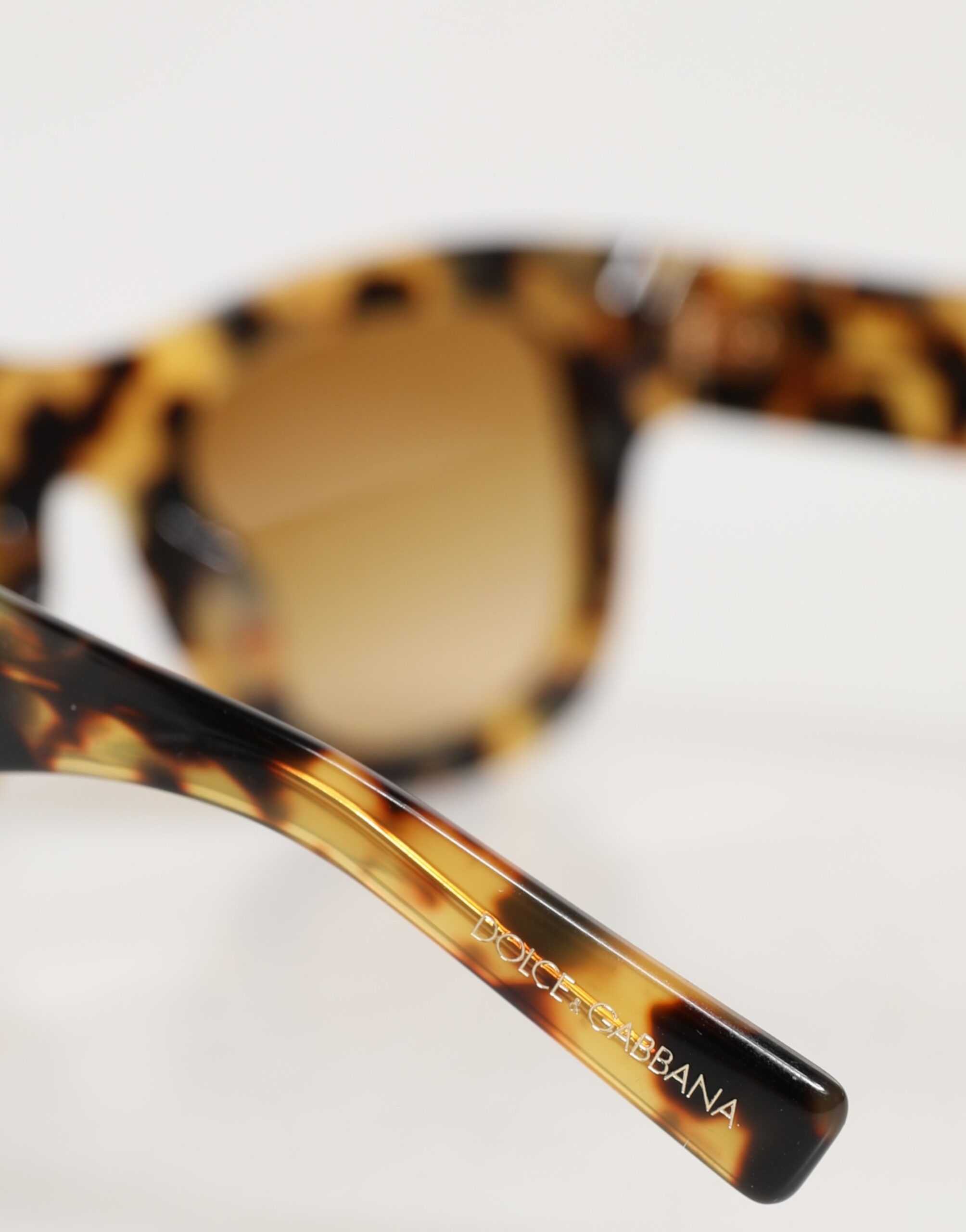 DG4379F Tortoiseshell Gradient Acetate Shades Sunglasses - Dolce & Gabbana - Modalova