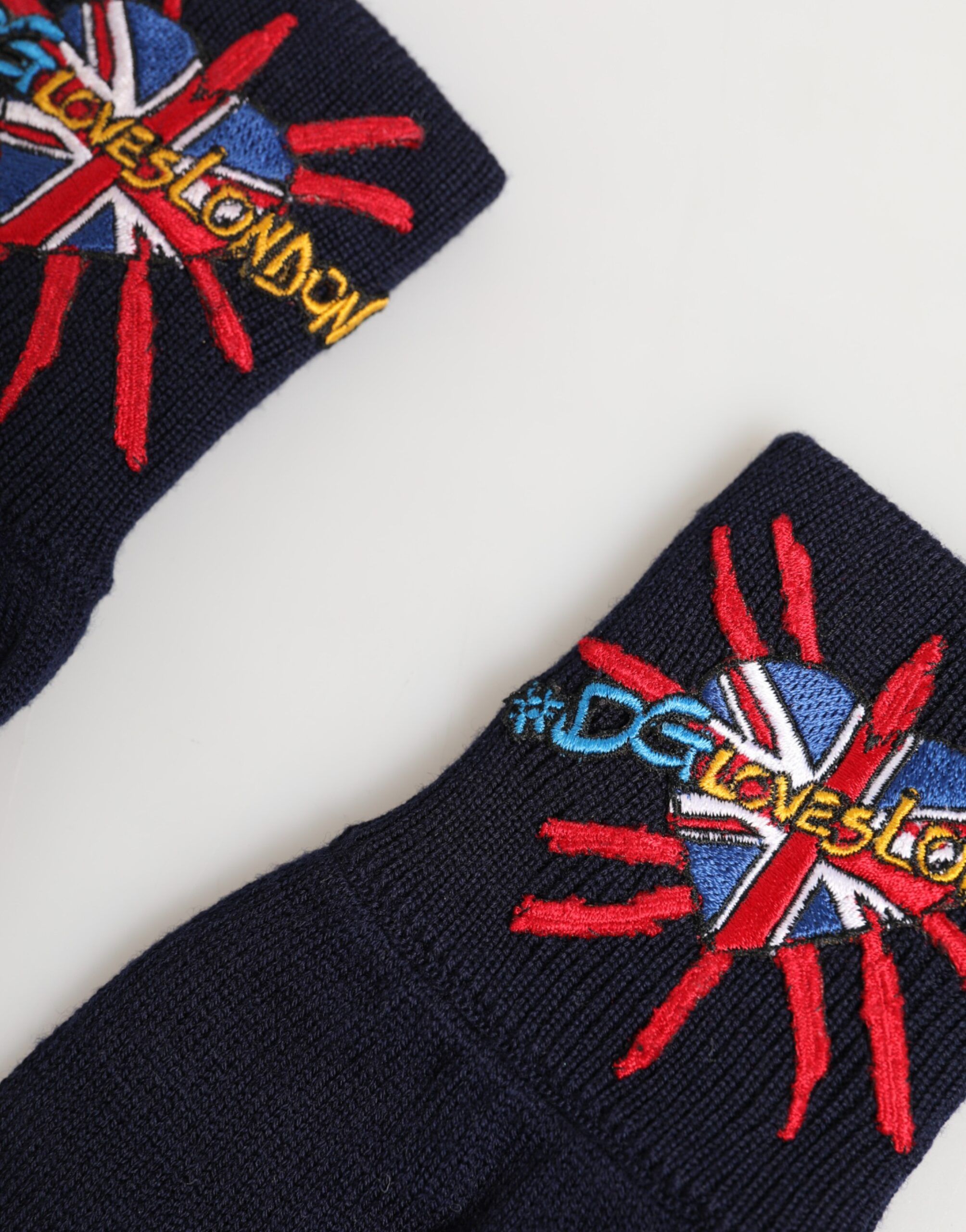 Wool Knit #DMen'sLondon Embroidered Mitten Men's Gloves - Dolce & Gabbana - Modalova