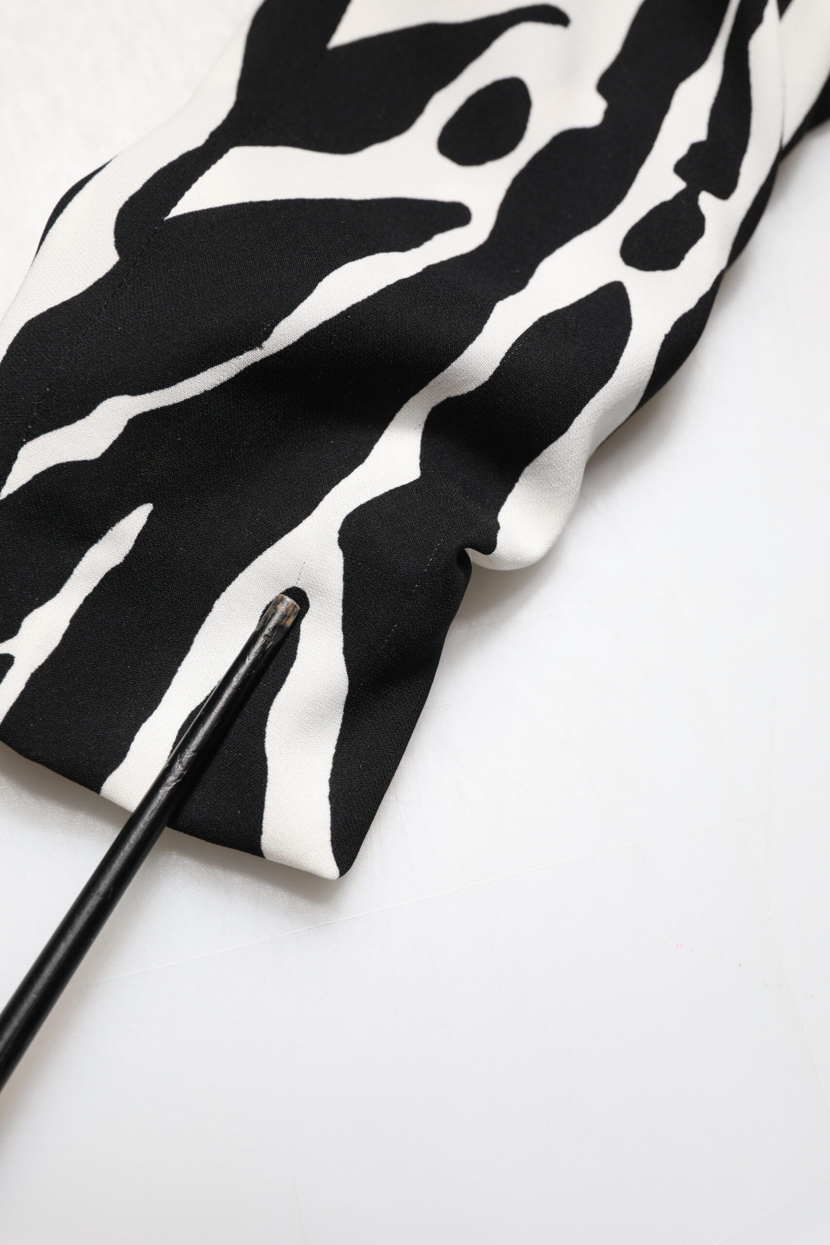 Black White Zebra Silk Sheath Mini Women's Dress (Pre-Owned) - Dolce & Gabbana - Modalova