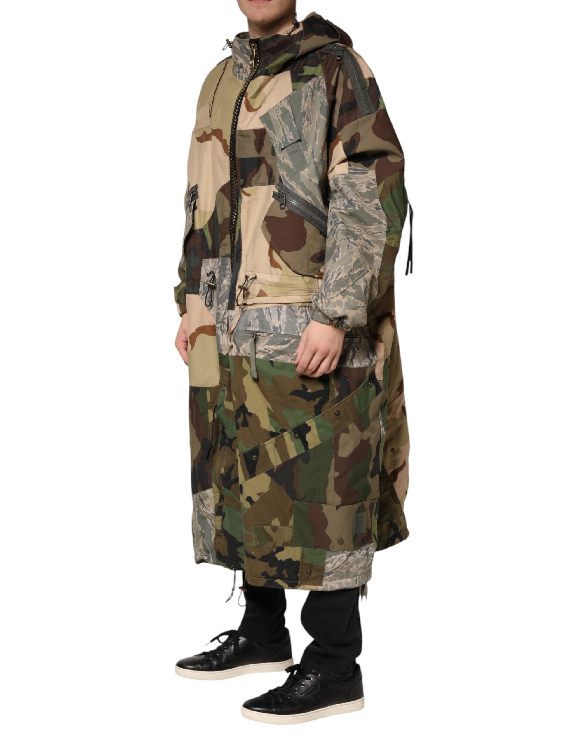 Camouflage Hooded RainCoat Men's Jacket (Pre-Owned) - Dolce & Gabbana - Modalova