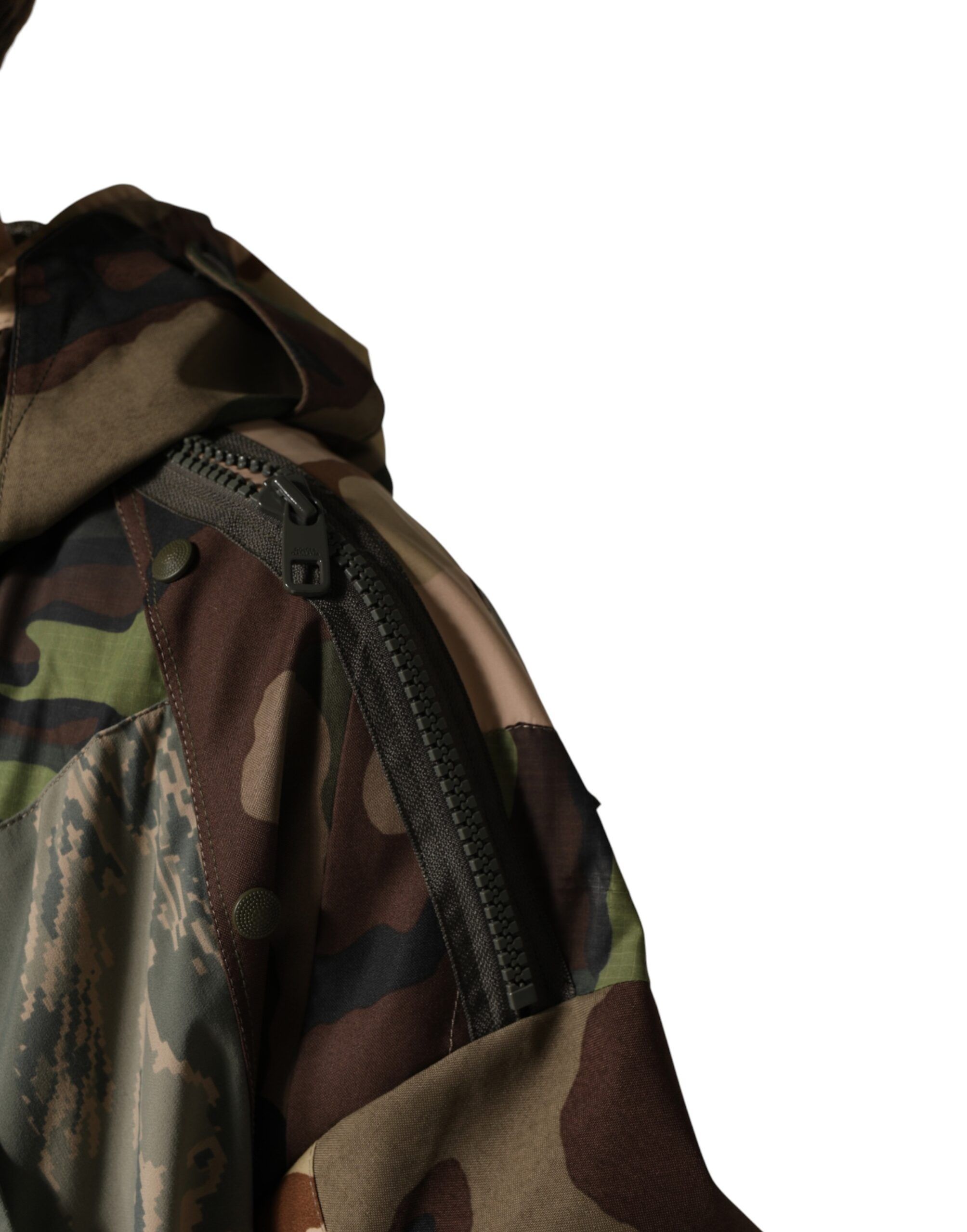 Camouflage Hooded RainCoat Men's Jacket (Pre-Owned) - Dolce & Gabbana - Modalova