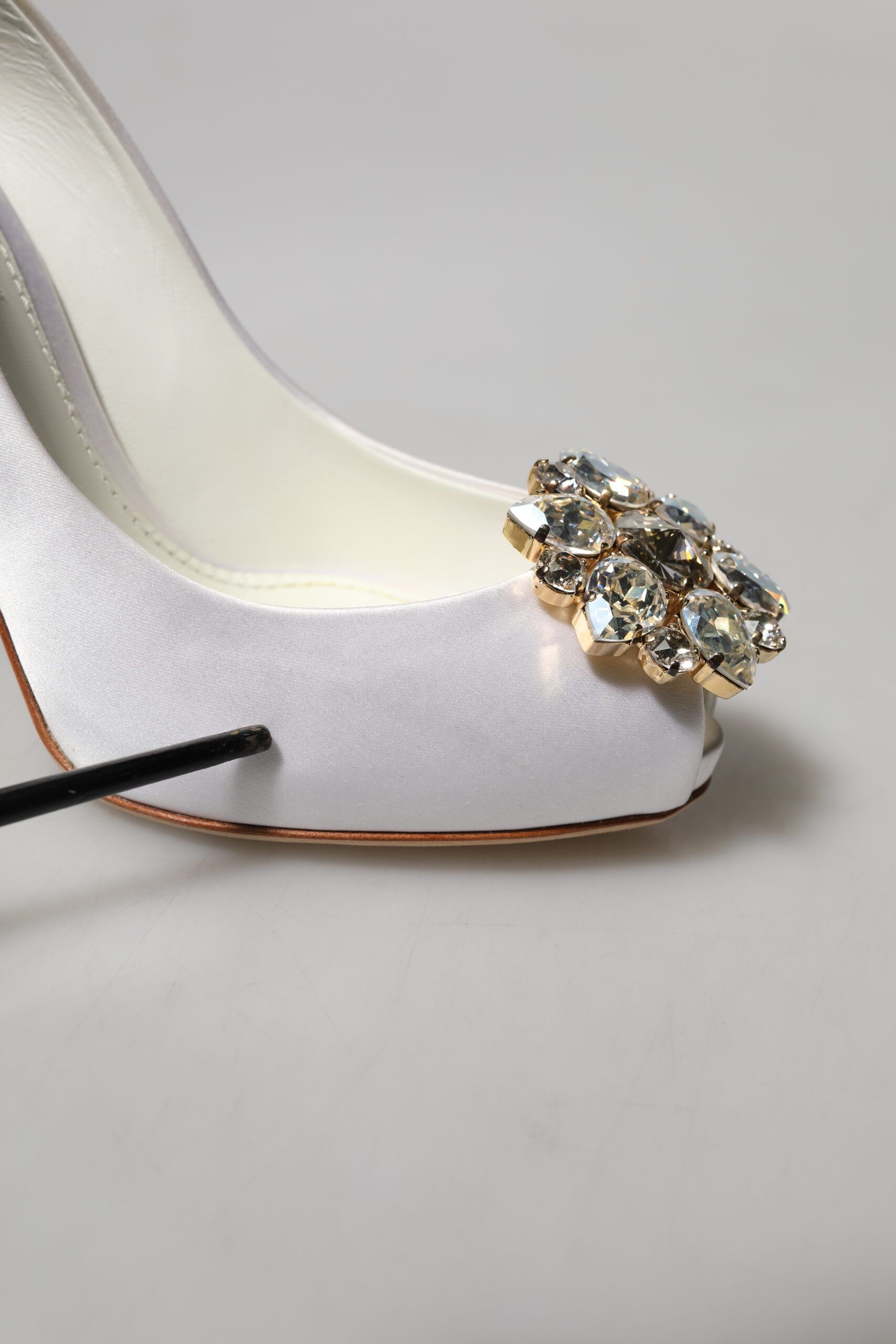 Crystals Peep Toe Satin Pumps Women's Shoes (Pre-Owned) - Dolce & Gabbana - Modalova