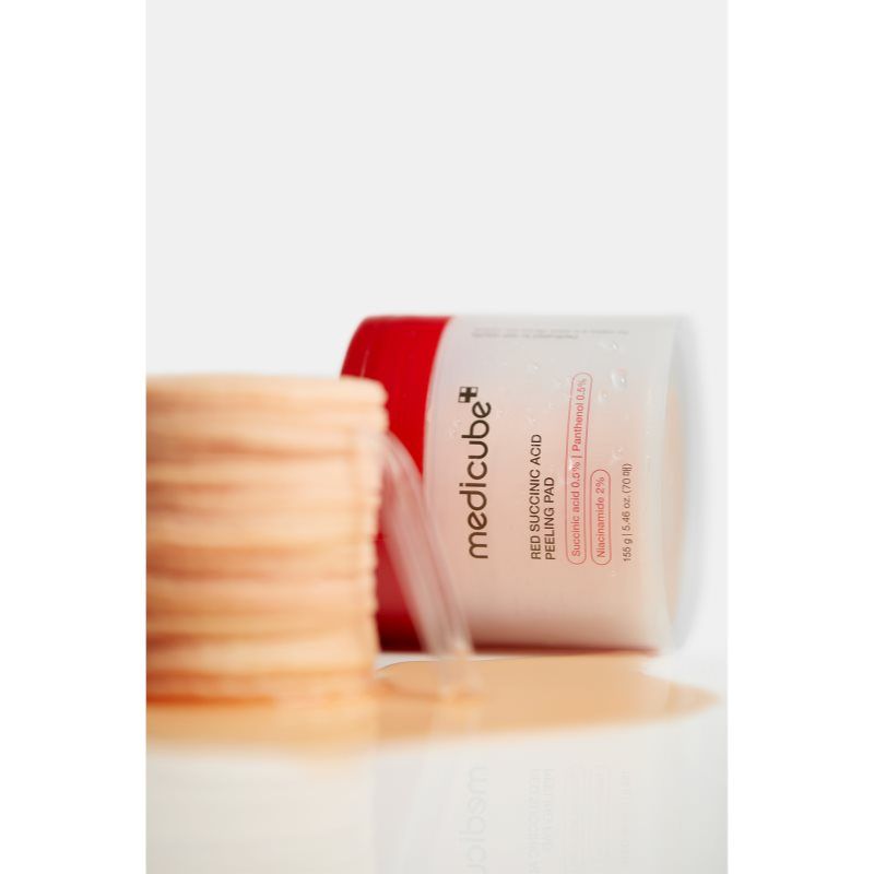 Red Succinic Acid Peeling Pad discos exfoliantes para pieles problemáticas 70 ud - Medicube - Modalova