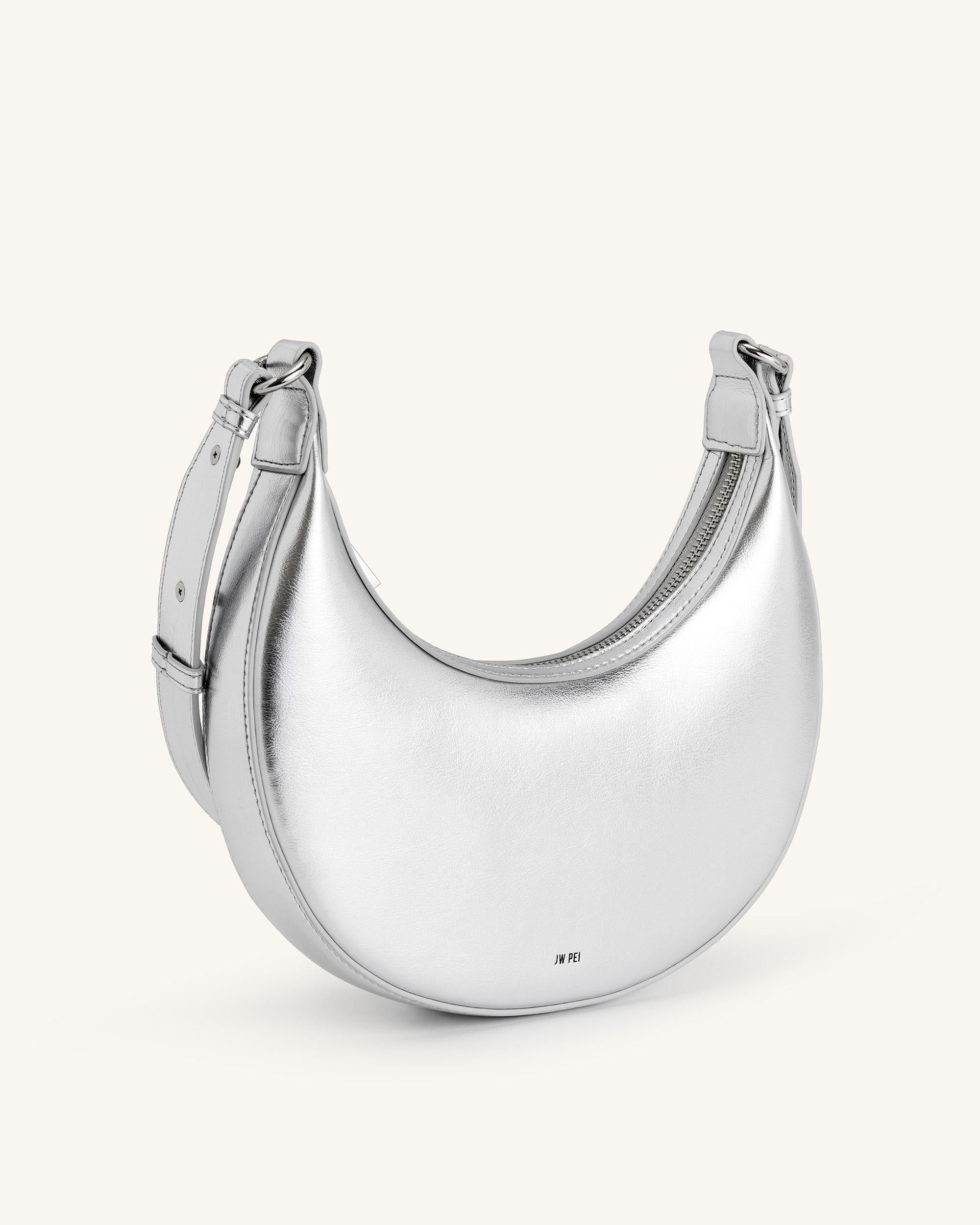 Carly Medium Shoulder Bag - Silver - JW PEI - Modalova