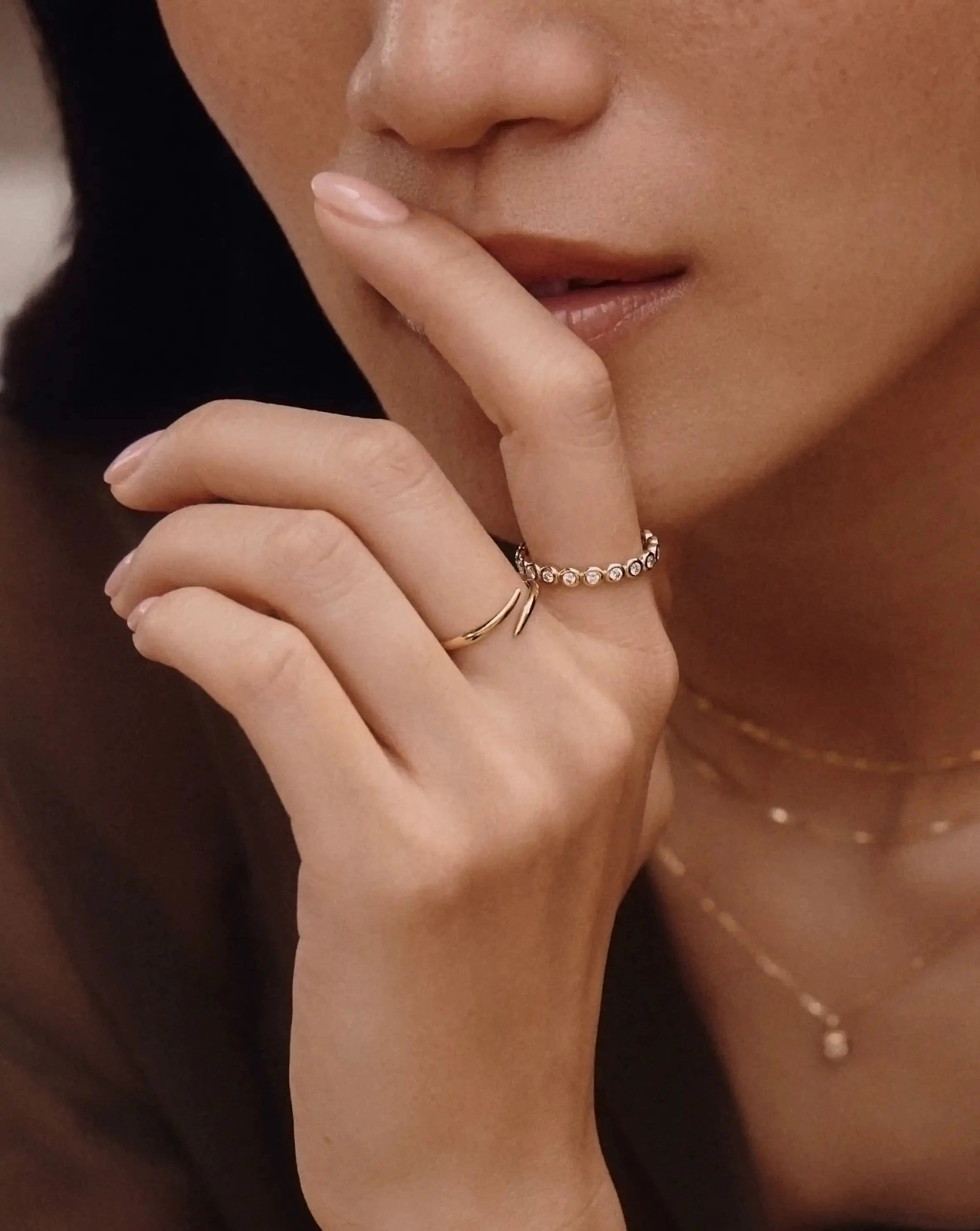 Solid Gold Open Claw Ring | 9ct Solid Yellow Gold - Missoma - Modalova