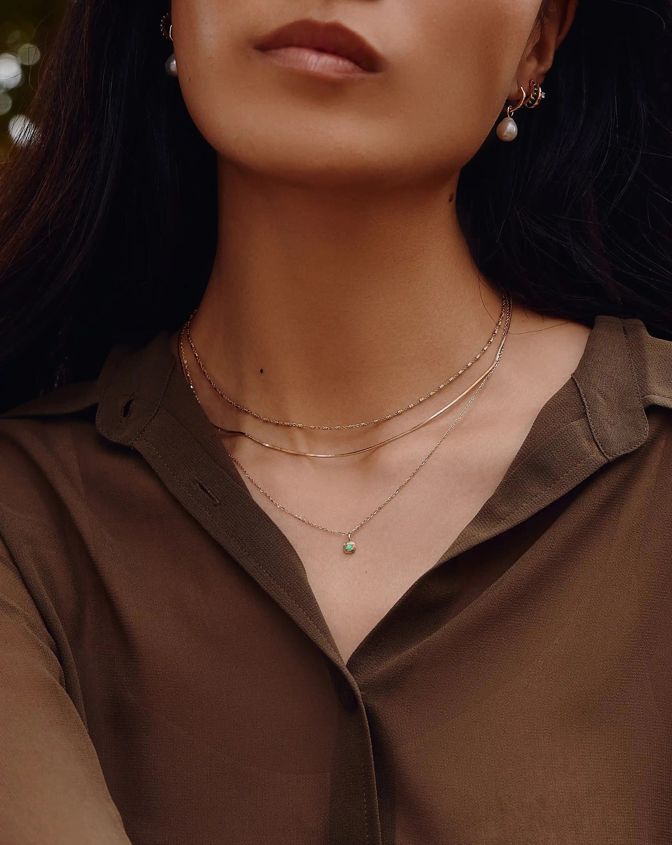 Solid Gold May Birthstone Pendant Necklace | 14ct Solid Gold/Emerald - Missoma - Modalova
