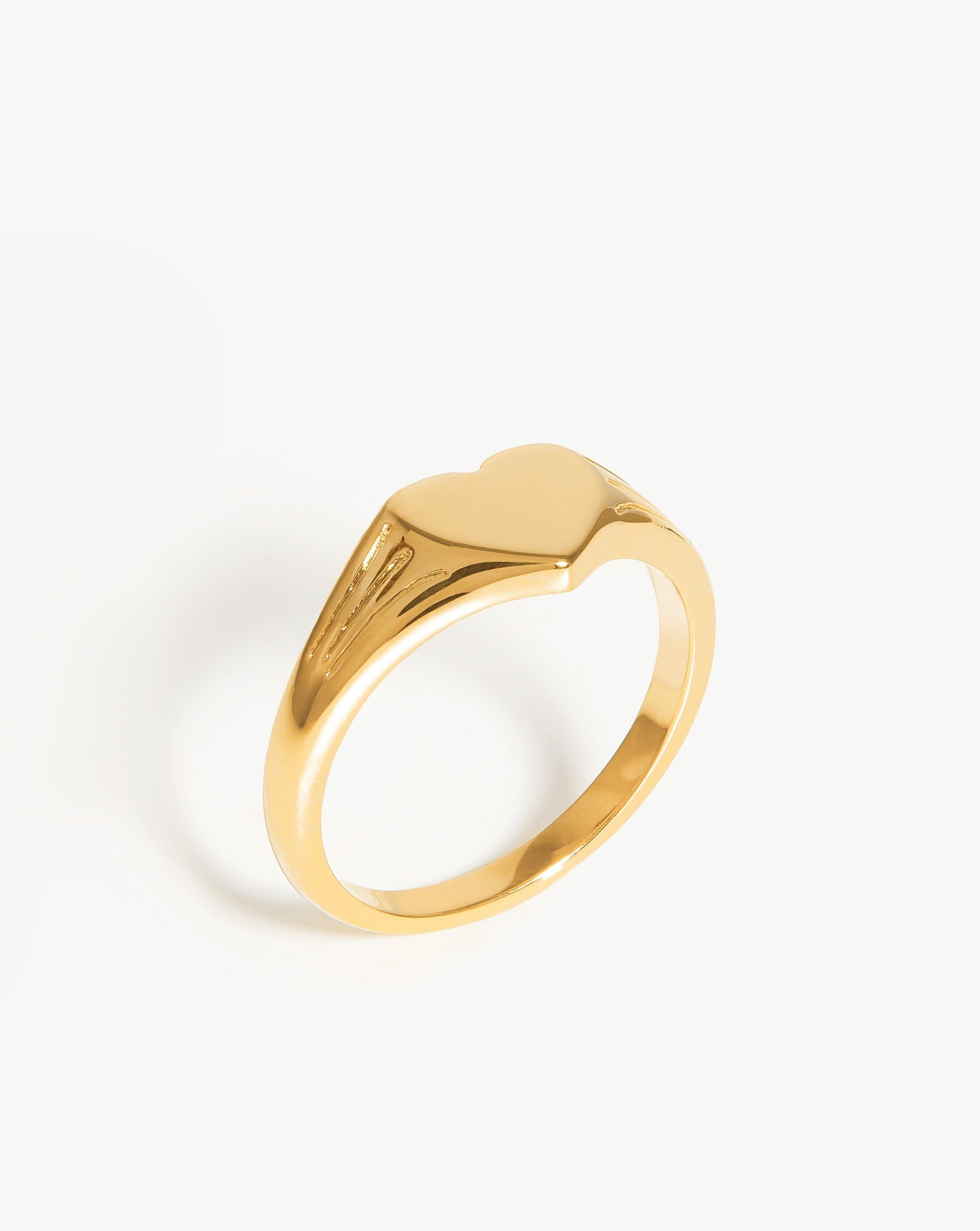 Engravable Heart Signet Ring | 18ct Gold Vermeil - Missoma - Modalova