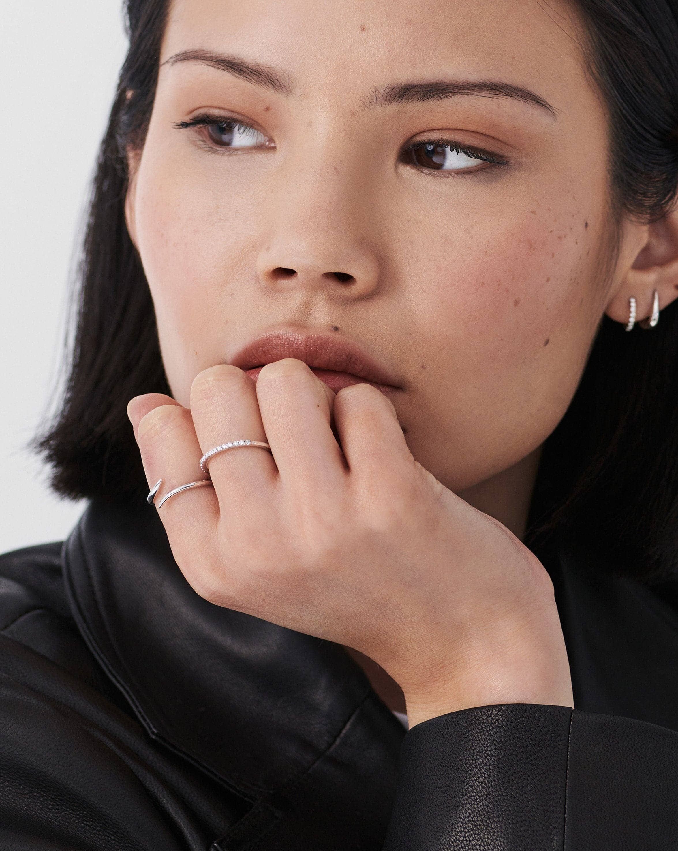 Solid Gold Open Claw Ring | 9ct Solid White Gold - Missoma - Modalova
