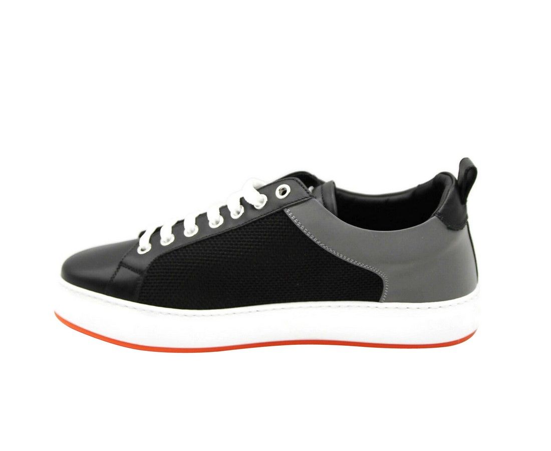 Men's Leather Silver Reflective Canvas Low Top Sneaker (41 EU / 8 US) - MCM - Modalova