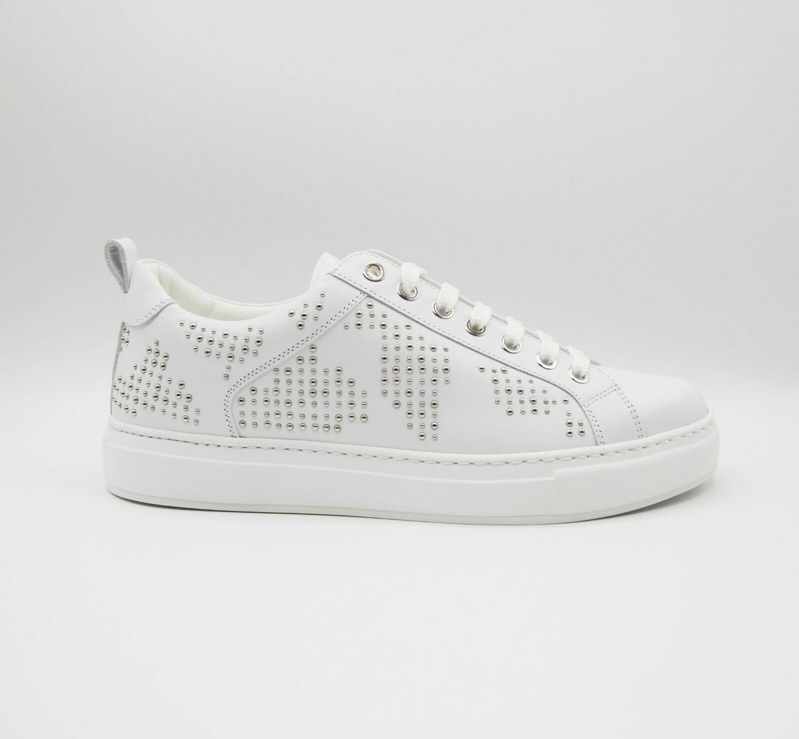 Women's Leather Silver Studded Sneaker (37 / US 7) - MCM - Modalova