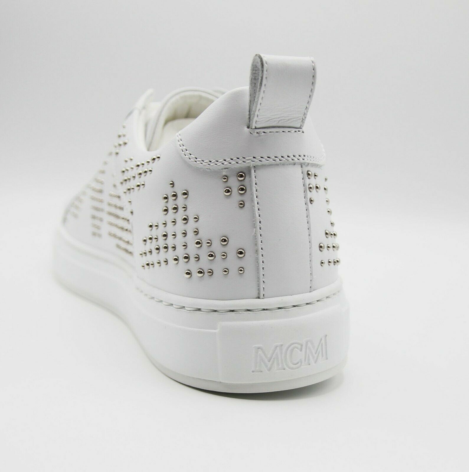 Women's Leather Silver Studded Sneaker (37 / US 7) - MCM - Modalova