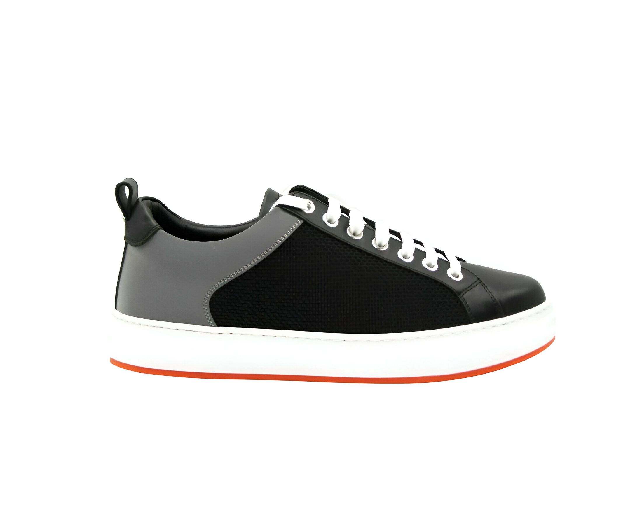 Women's Leather Silver Reflective Canvas Sneaker (36 EU / 6 US) - MCM - Modalova