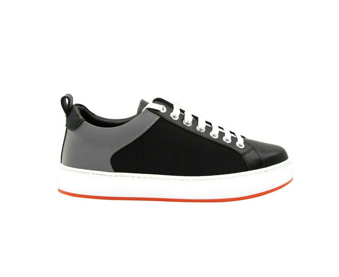 Women's Leather Silver Reflective Canvas Sneaker (37 EU / 7 US) - MCM - Modalova