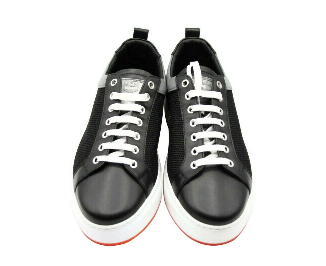 Women's Leather Silver Reflective Canvas Sneaker (37 EU / 7 US) - MCM - Modalova