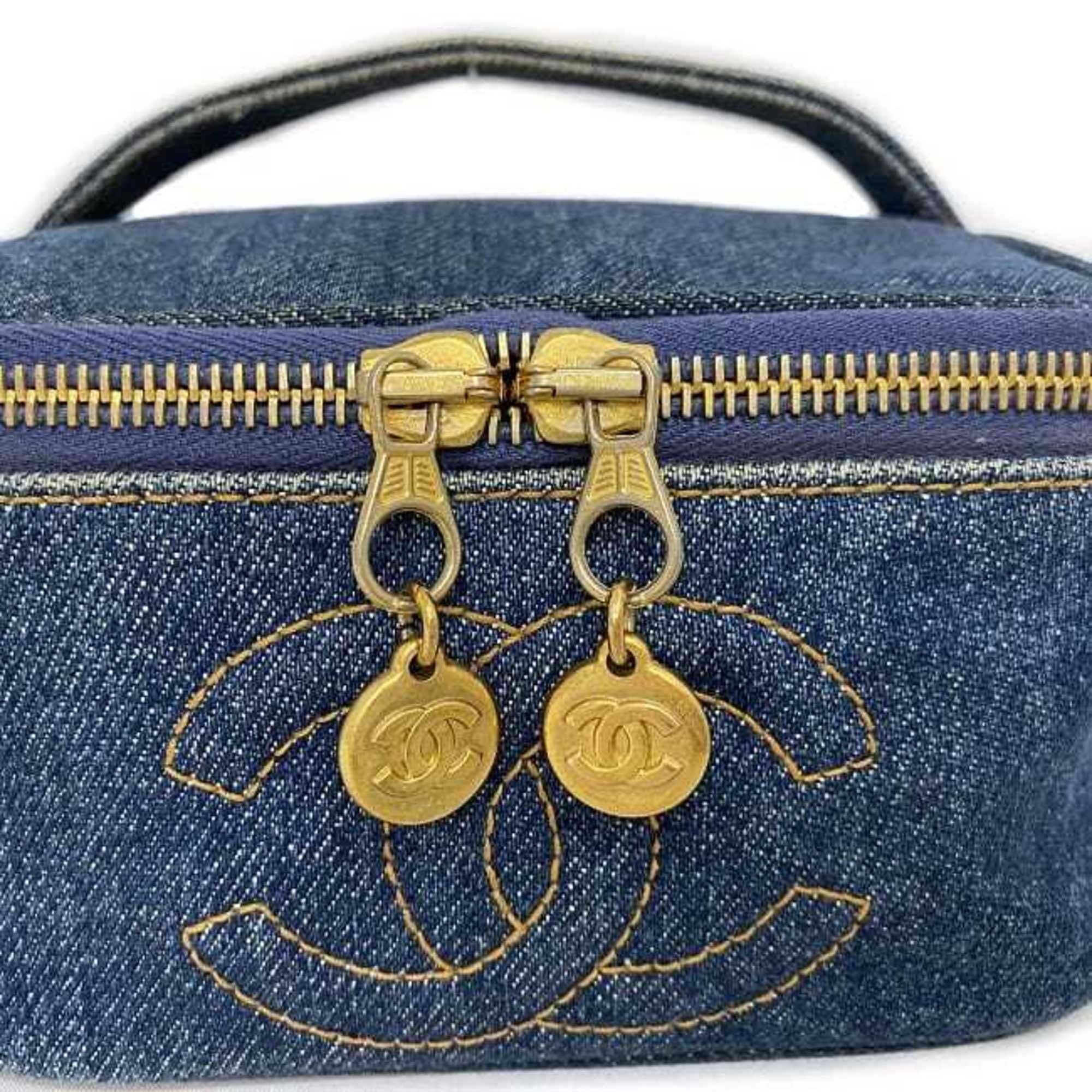 Denim Denim Leather Handbag Pouch Vanity Bag (Pre-Owned) - Chanel - Modalova