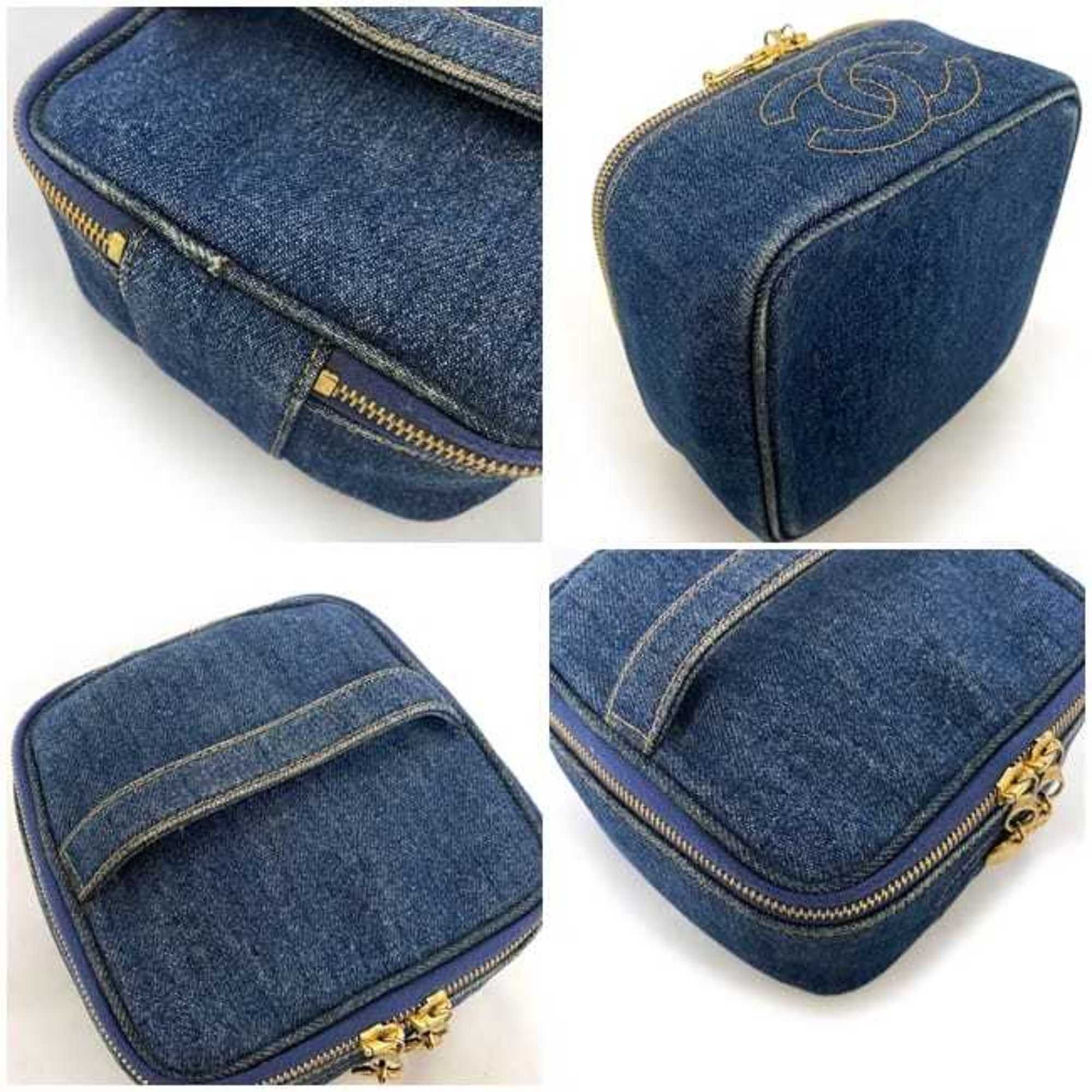Denim Denim Leather Handbag Pouch Vanity Bag (Pre-Owned) - Chanel - Modalova