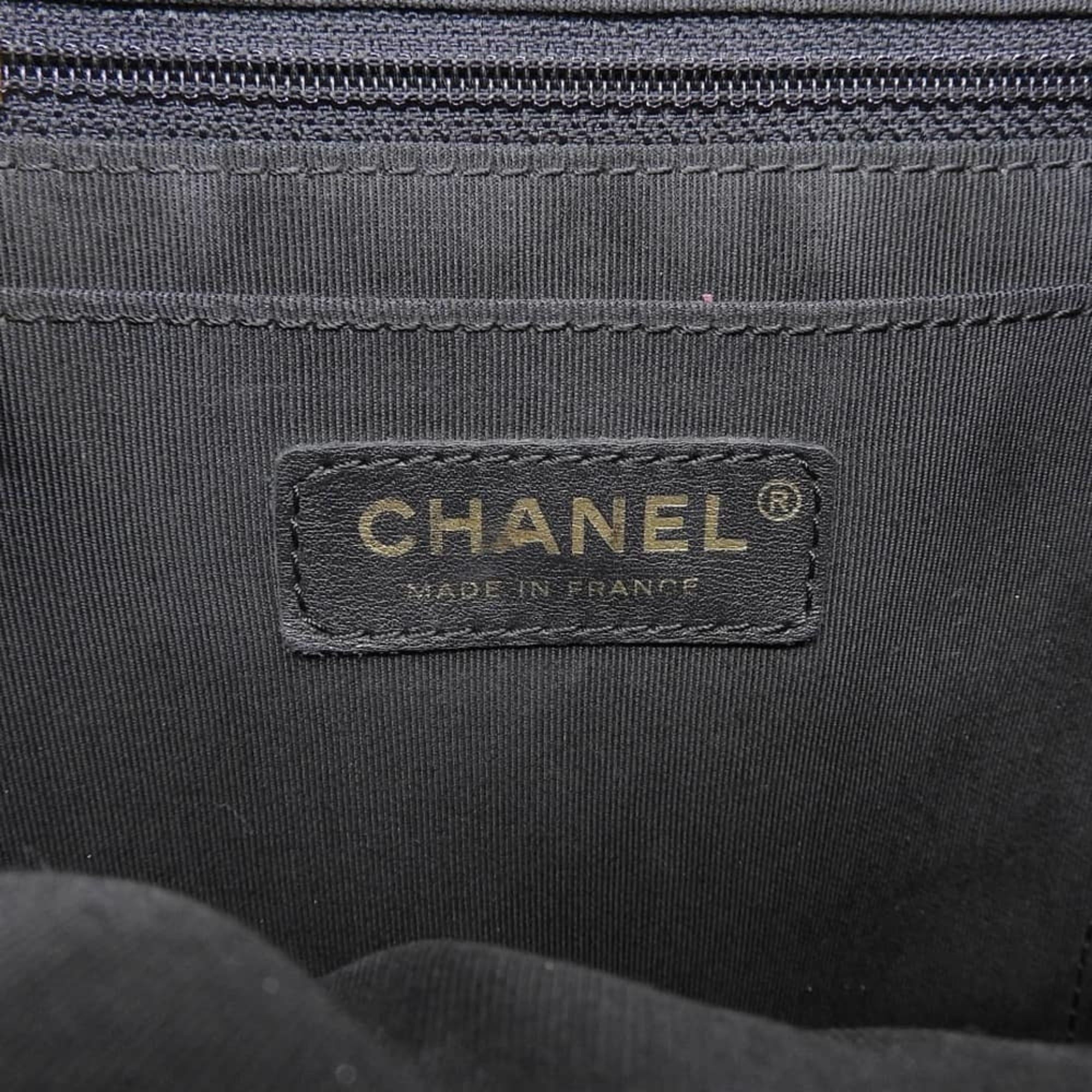Matelasse Leather Backpack (Pre-Owned) - Chanel - Modalova