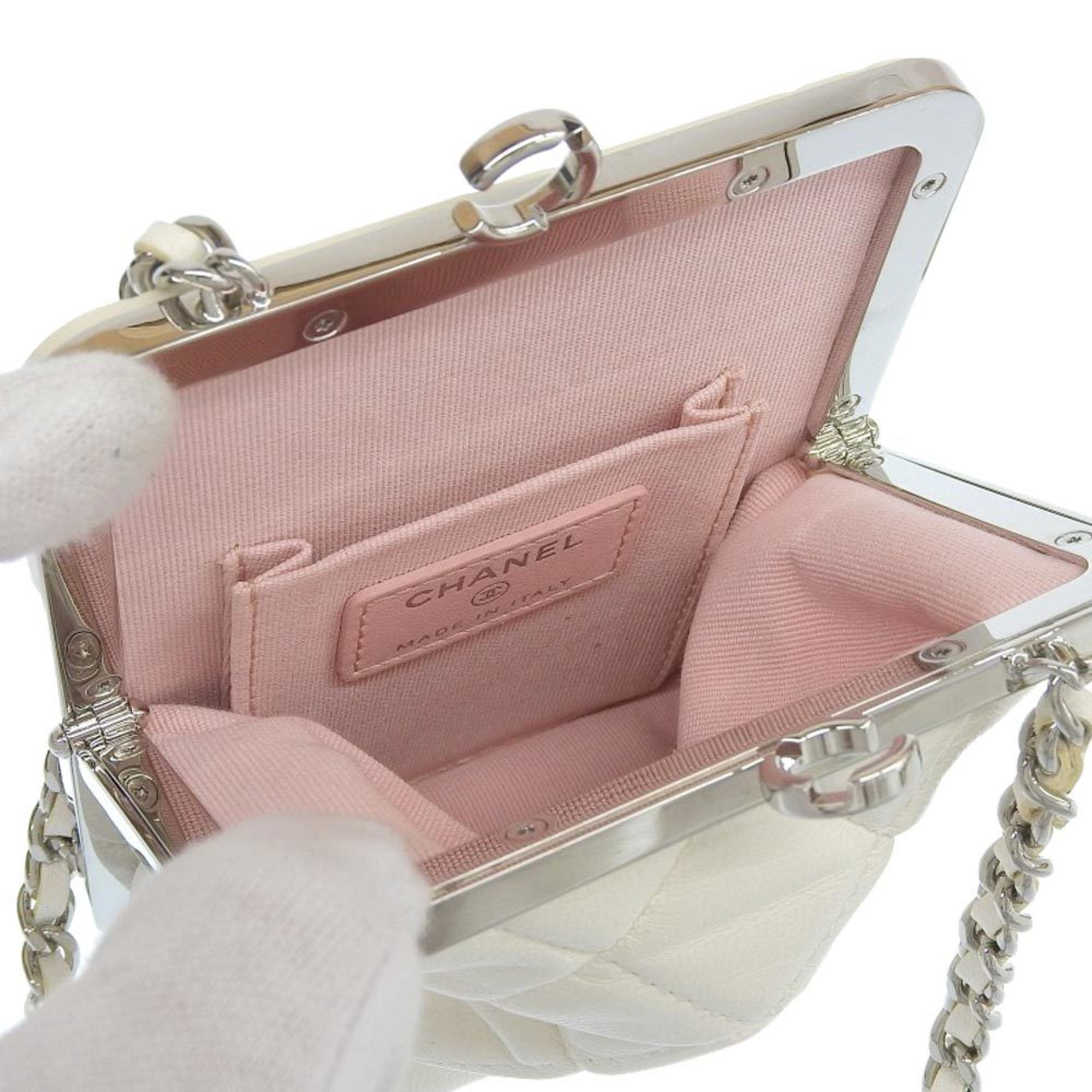 Leather Shoulder Bag (Pre-Owned) - Chanel - Modalova