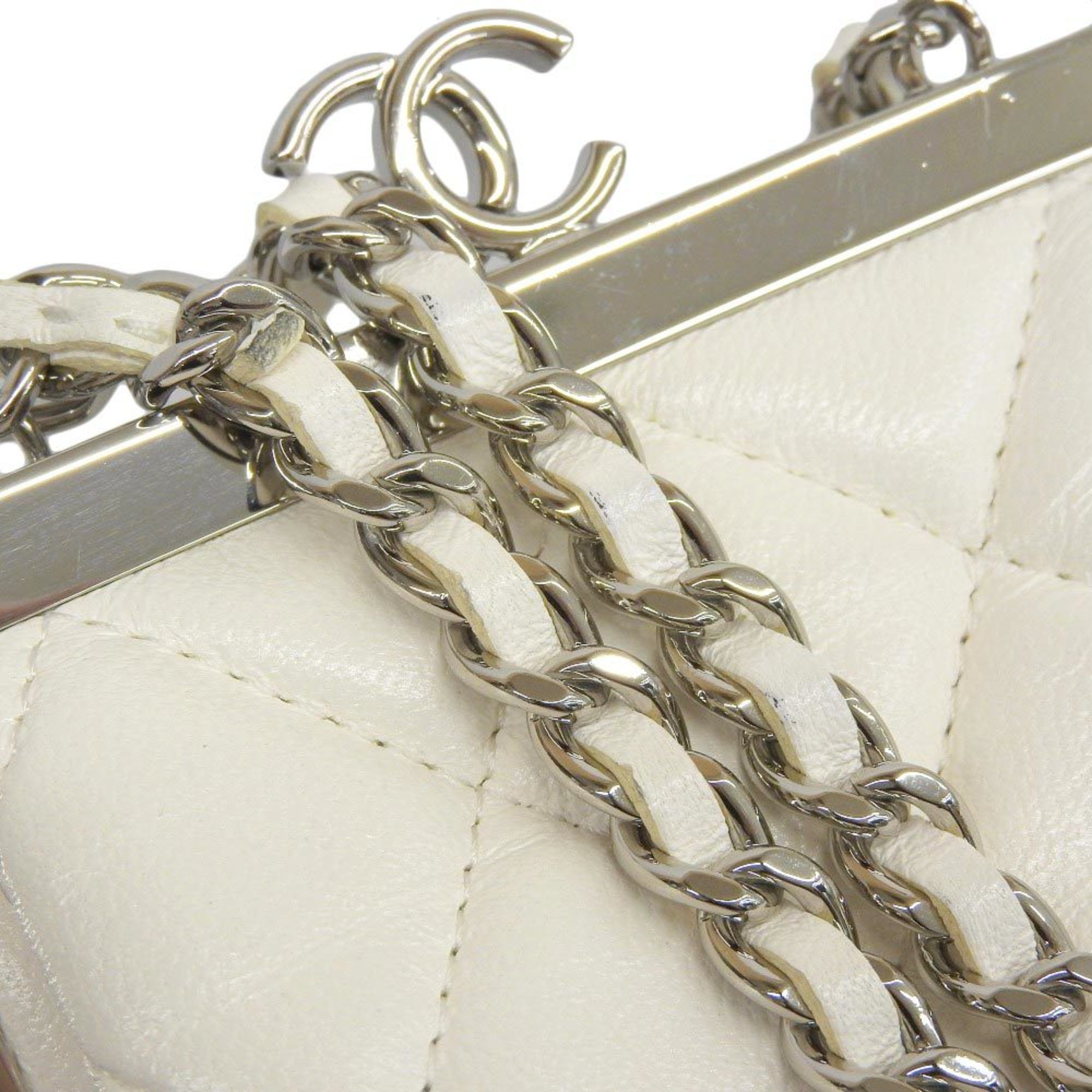 Leather Shoulder Bag (Pre-Owned) - Chanel - Modalova
