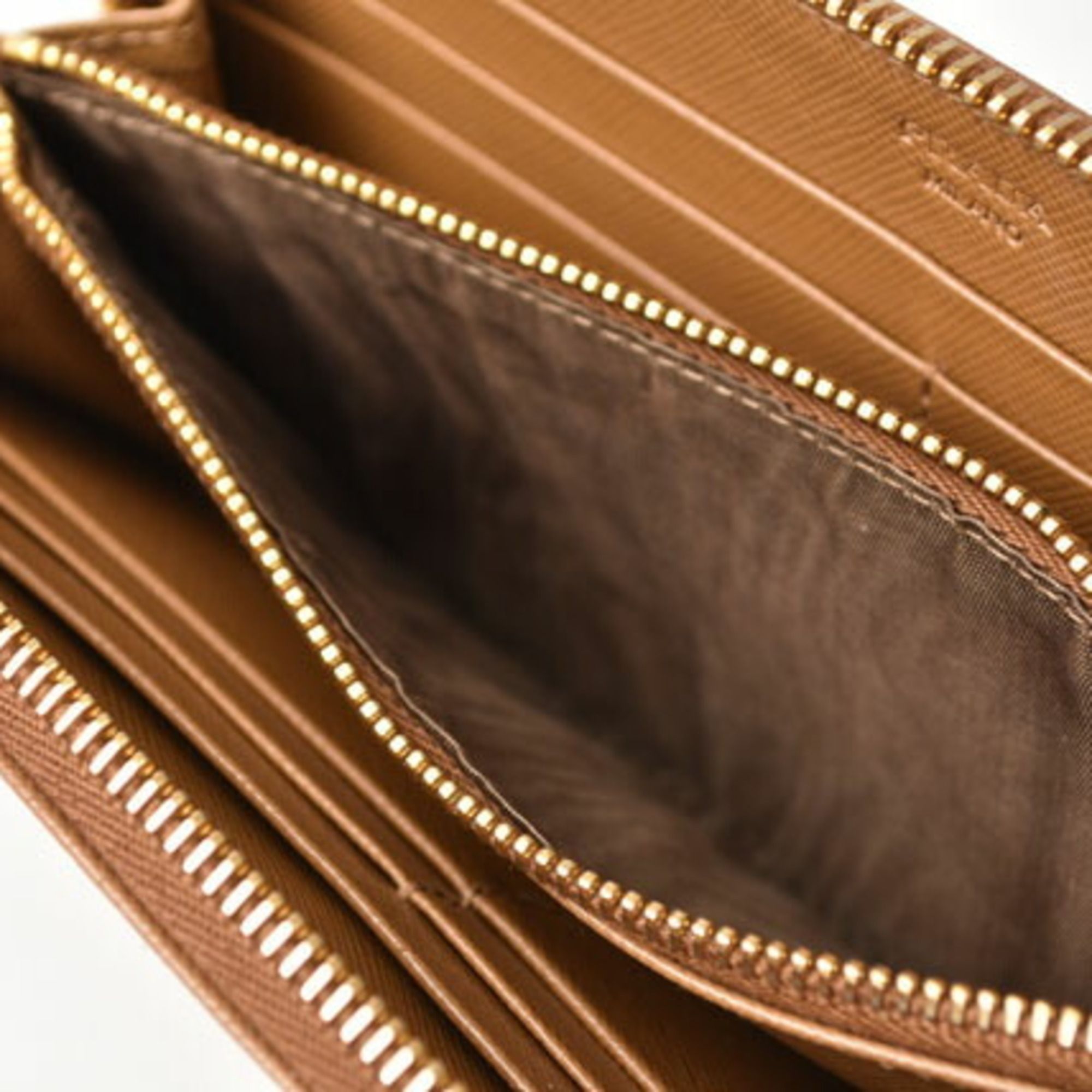 Saffiano Metal Wallet (Bi-Fold) (Pre-Owned) - Prada - Modalova