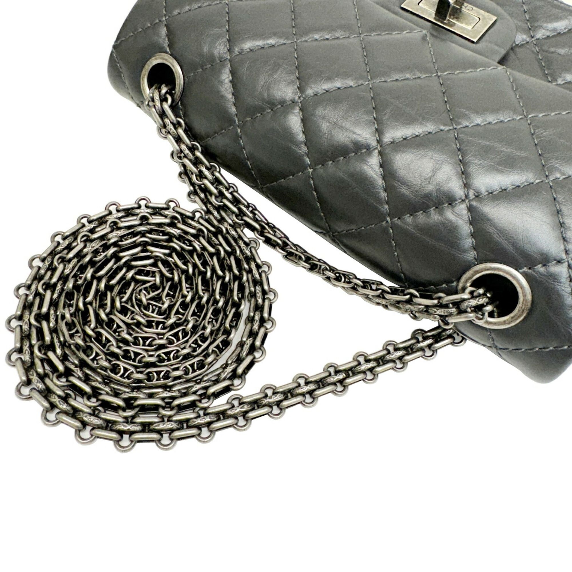 Leather Shoulder Bag (Pre-Owned) - Chanel - Modalova