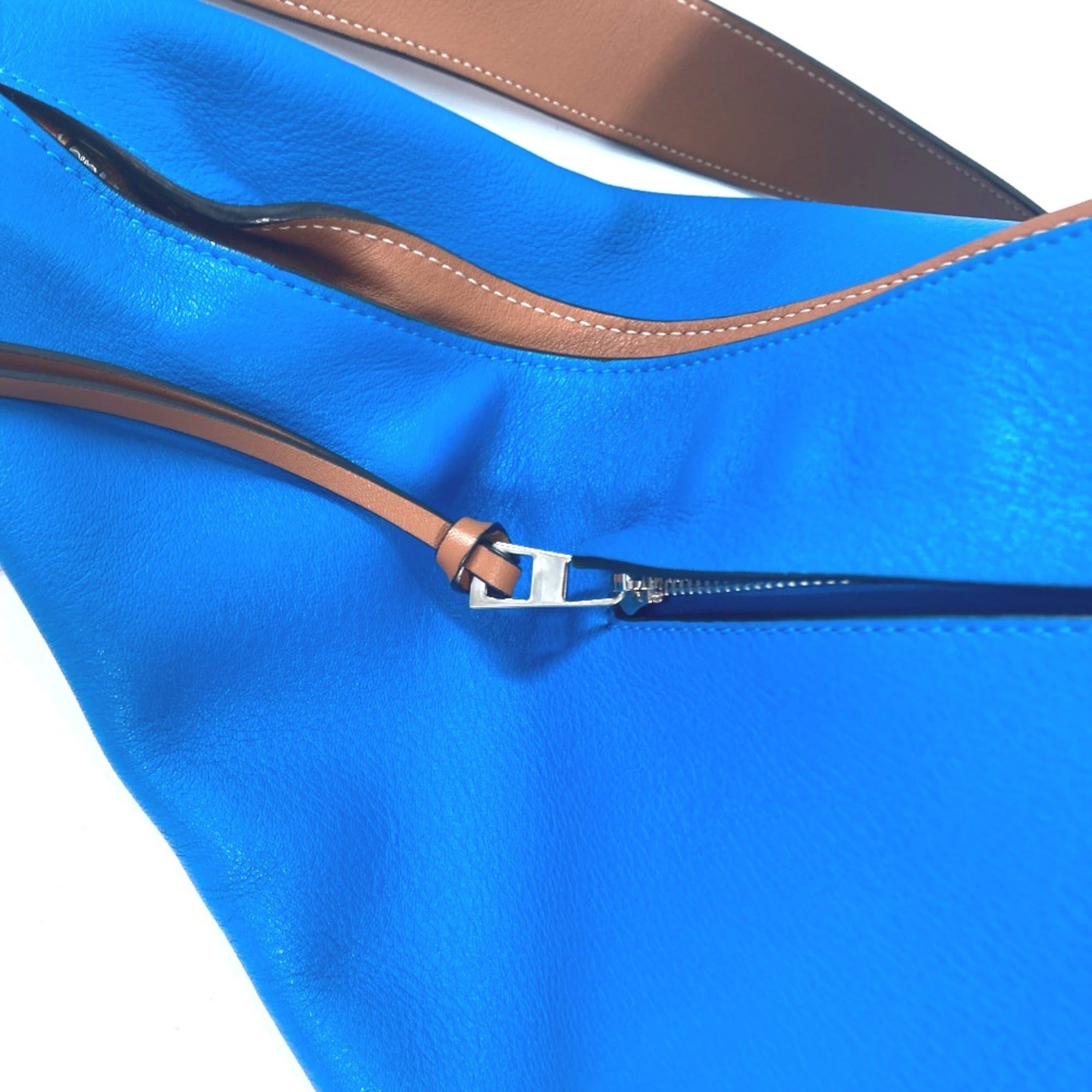 Leather Shoulder Bag (Pre-Owned) - Loewe - Modalova