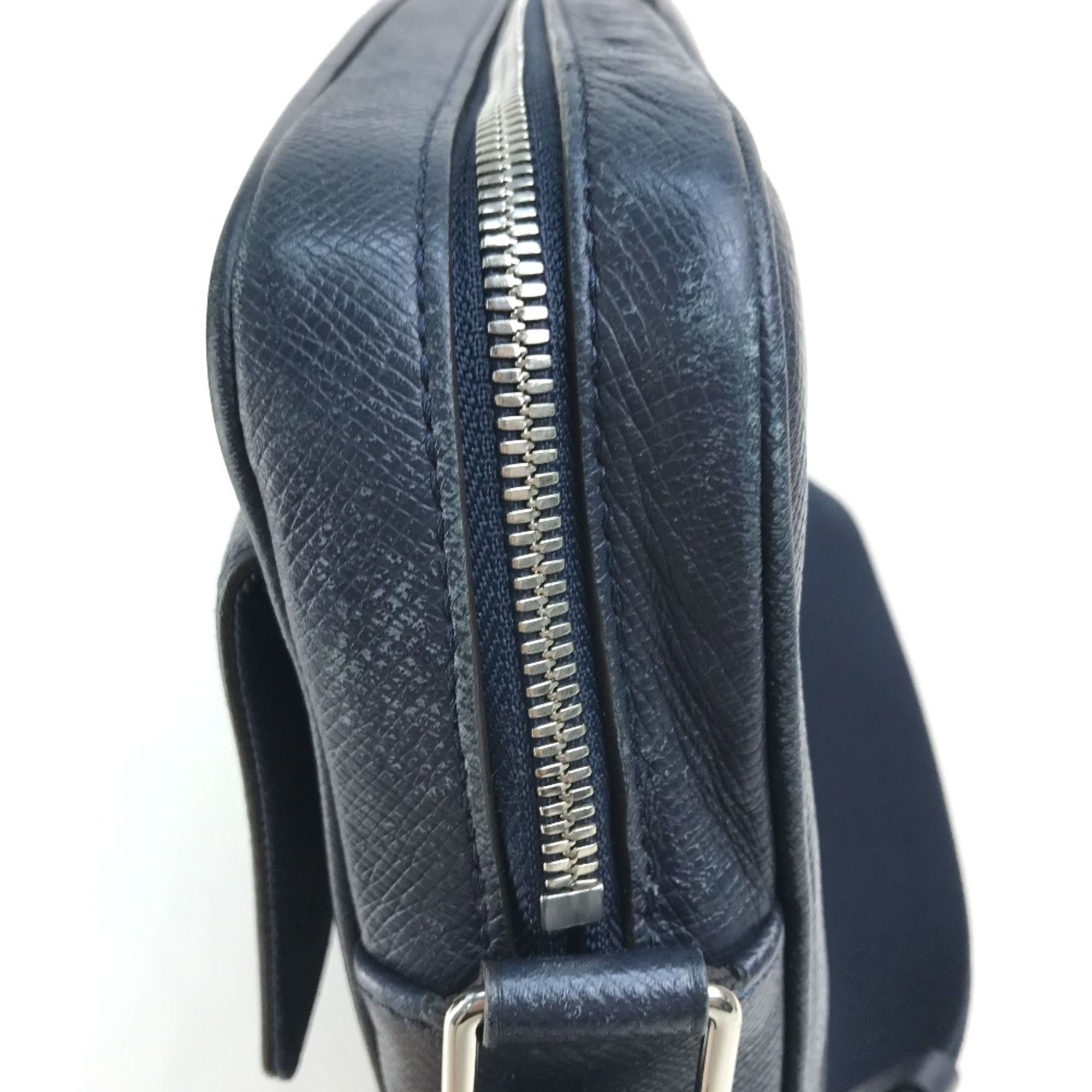 Leather Shoulder Bag (Pre-Owned) - Louis Vuitton - Modalova