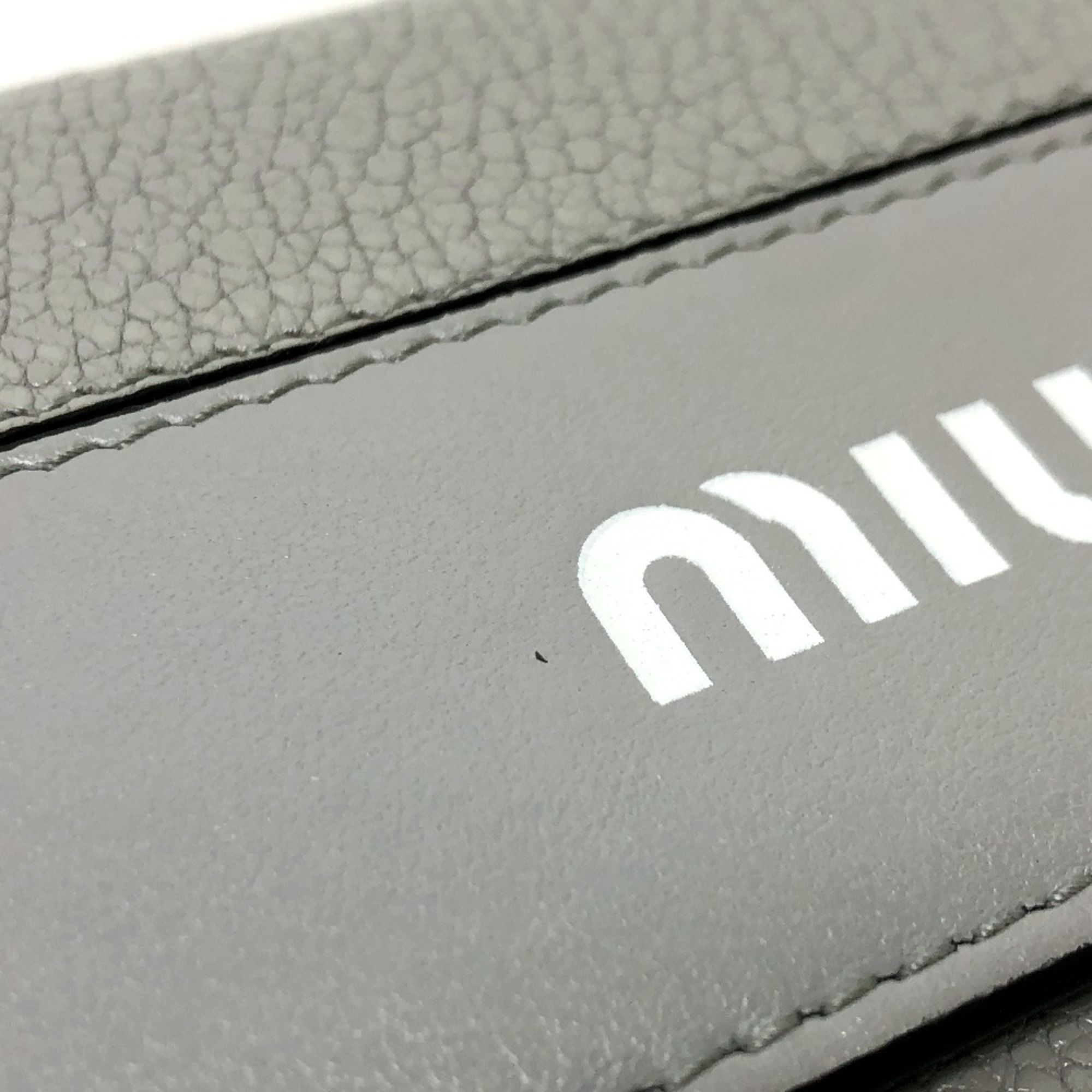 Leather Long Wallet (Bi-Fold) (Pre-Owned) - Miu Miu - Modalova