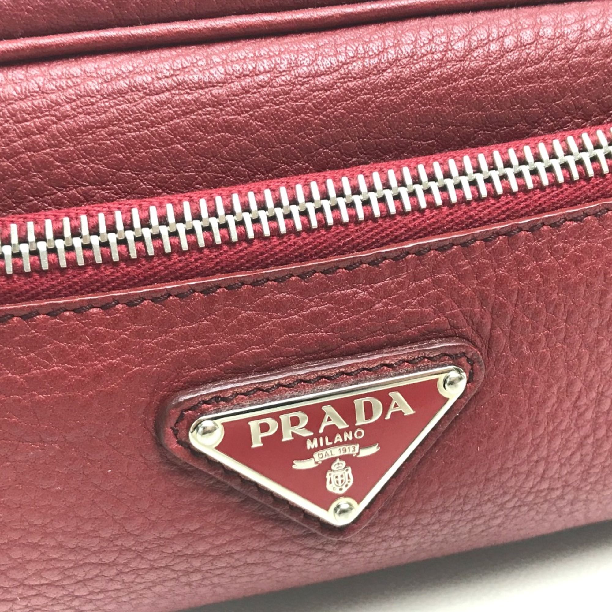Prada Red Leather Pouch (Pre-Owned) - Prada - Modalova