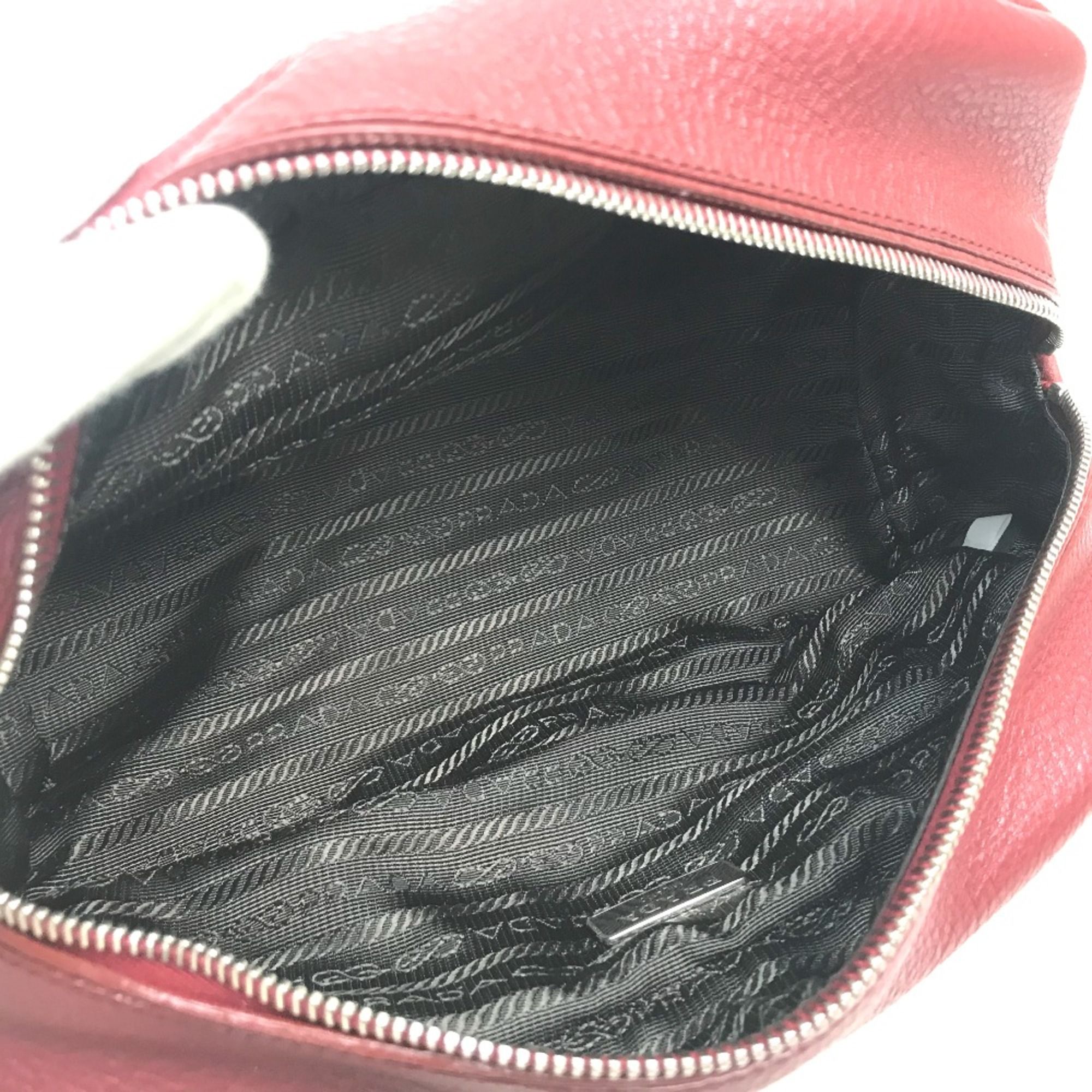 Prada Red Leather Pouch (Pre-Owned) - Prada - Modalova